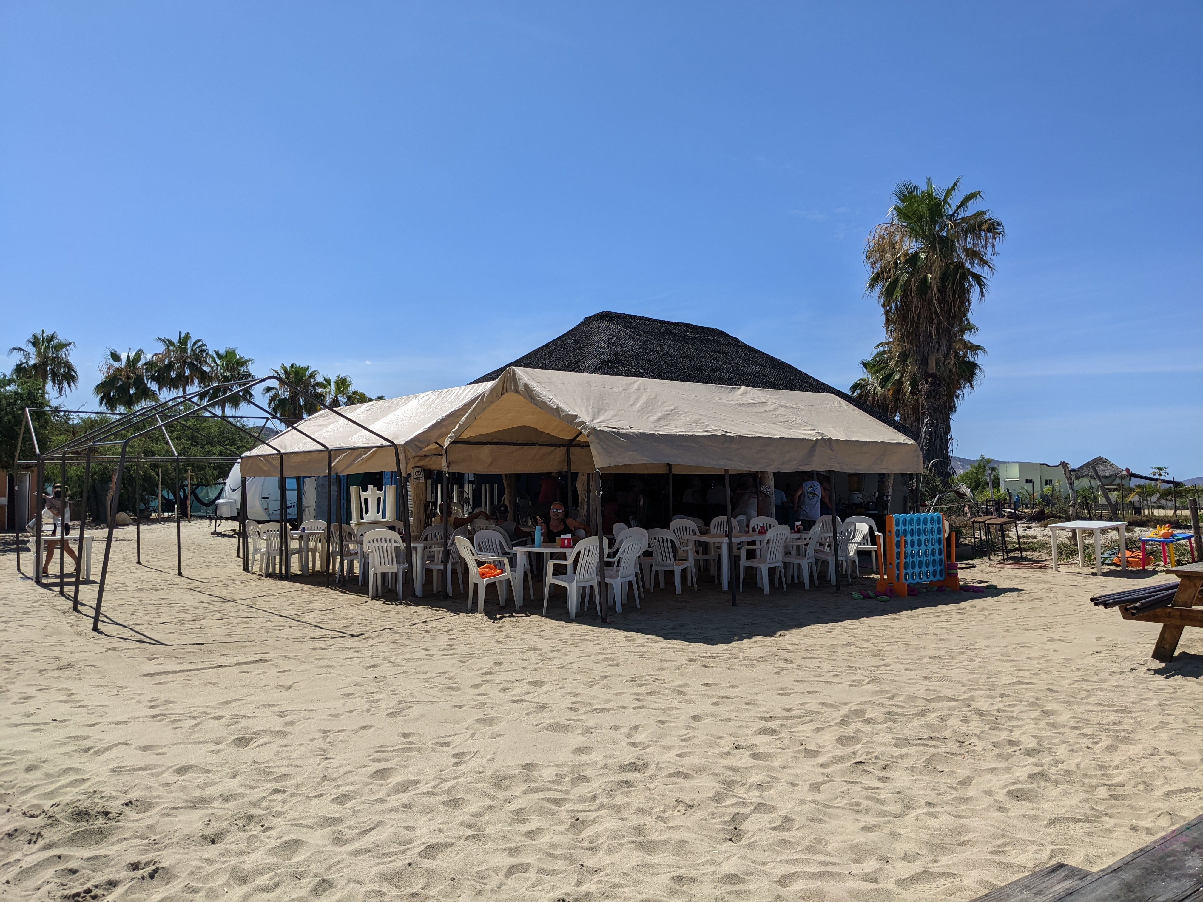 Lazy Daze Beach Bar image 3