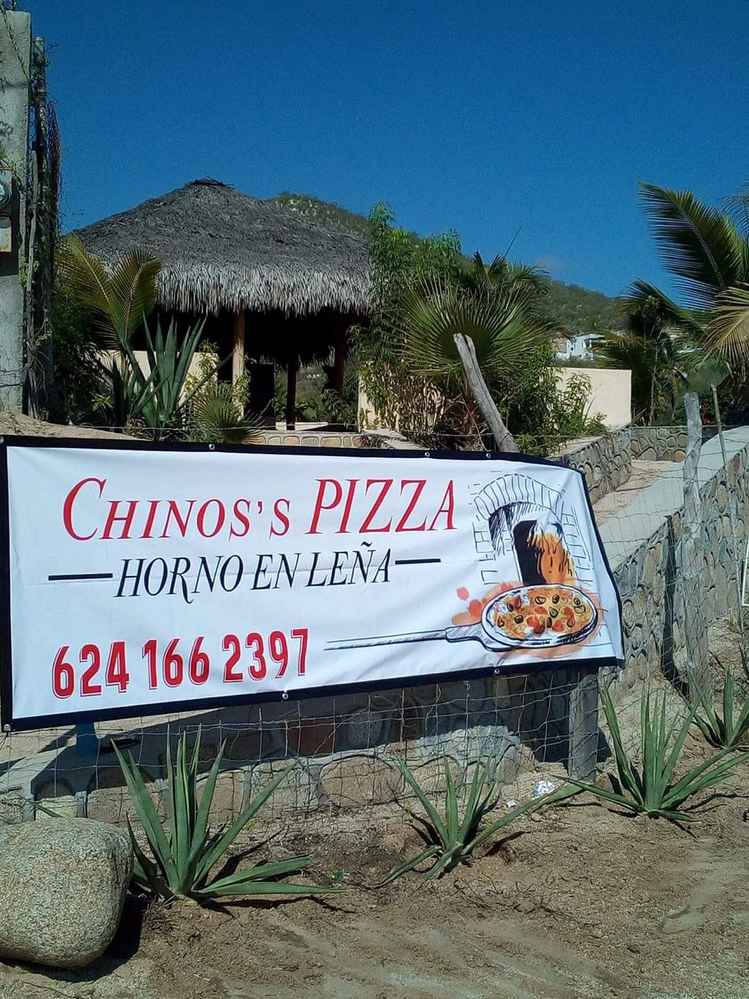 Chinos's pizzas image 8