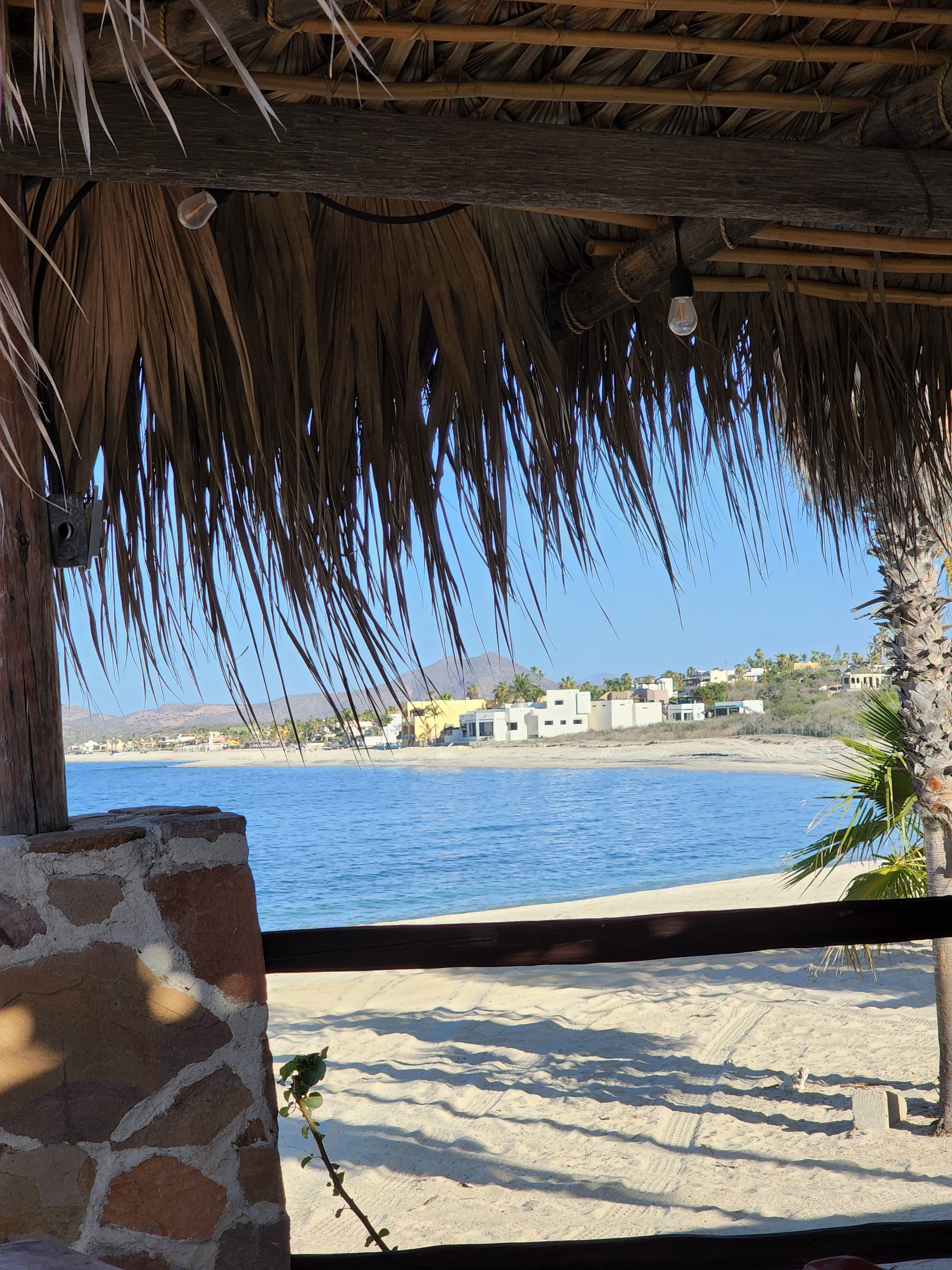 El Panzon Beach Club image 4