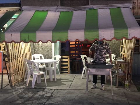 D’ Ale’s Bar image 1