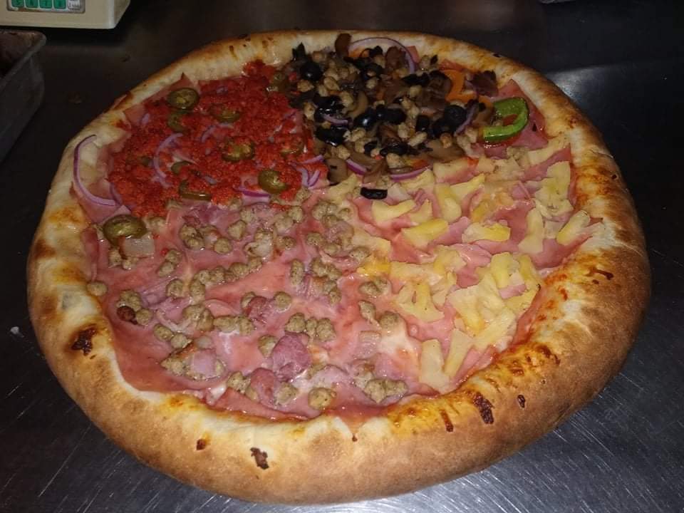 R&S pizza image 3