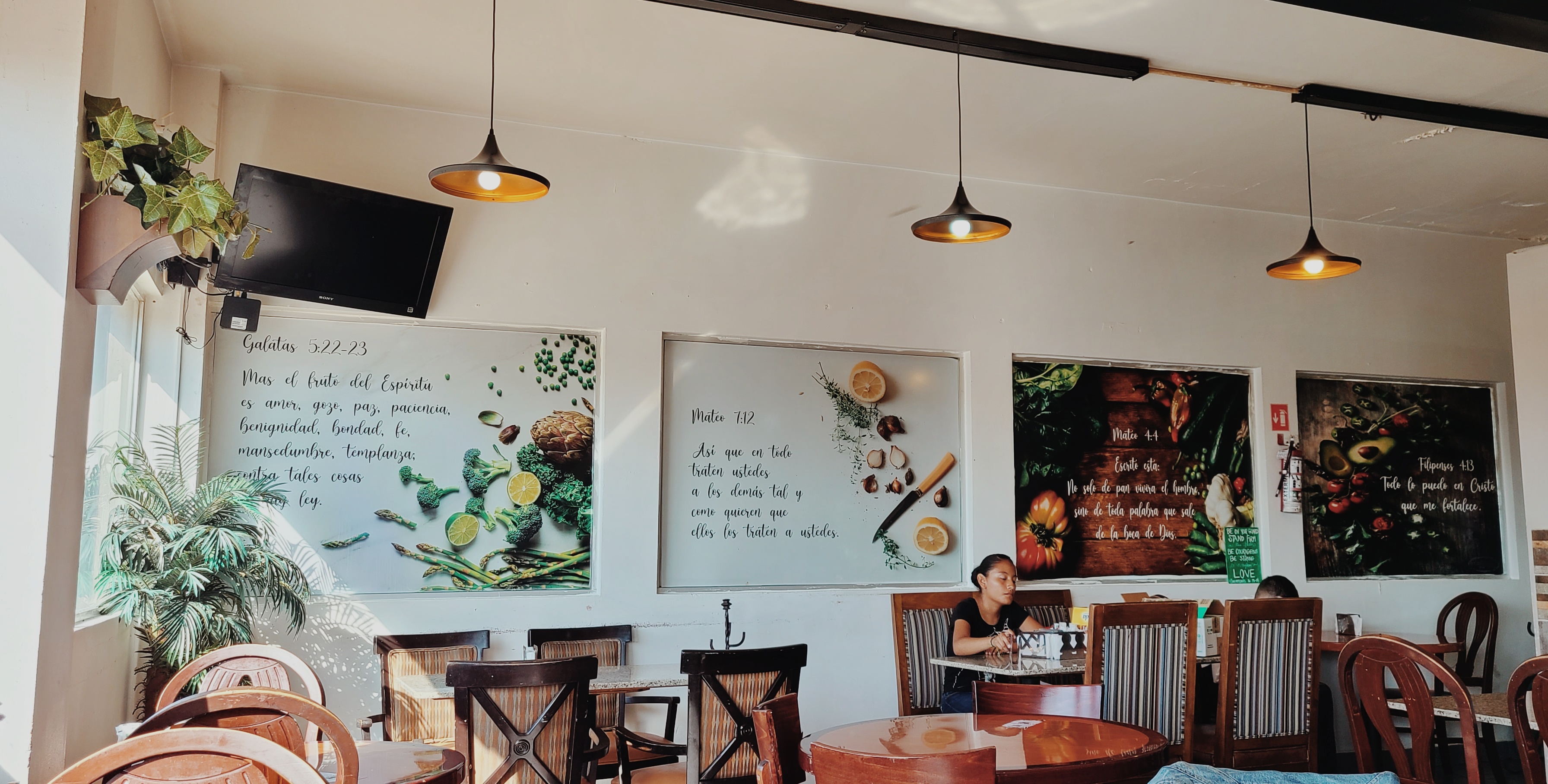 El Gran Yo Soy Restaurante image 5