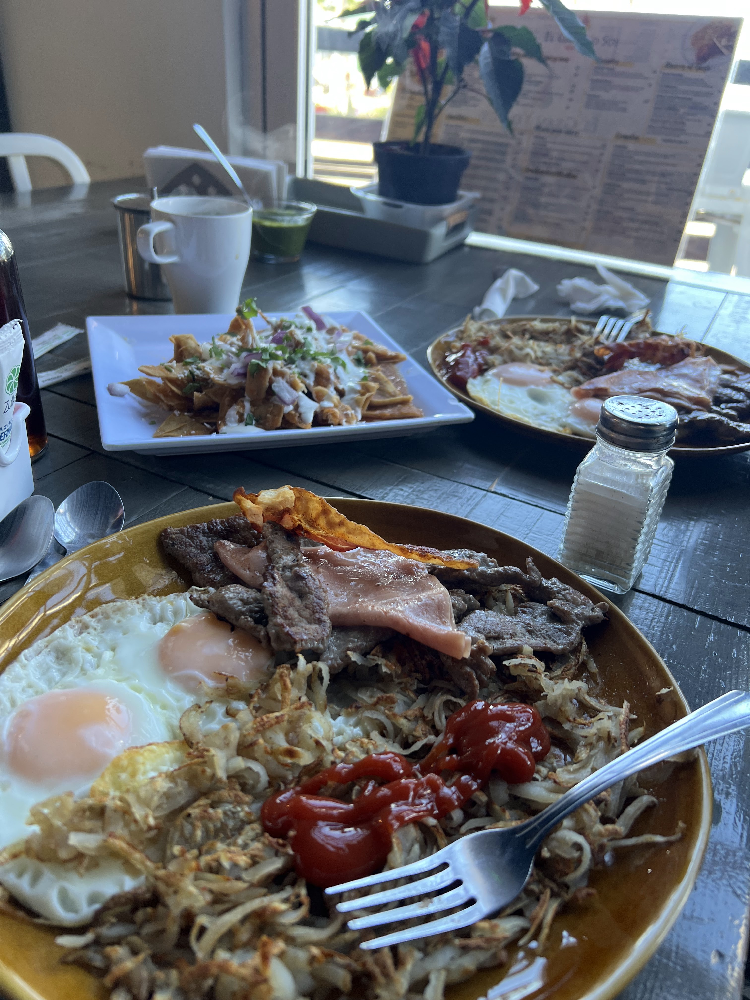 El Gran Yo Soy Restaurante image 8