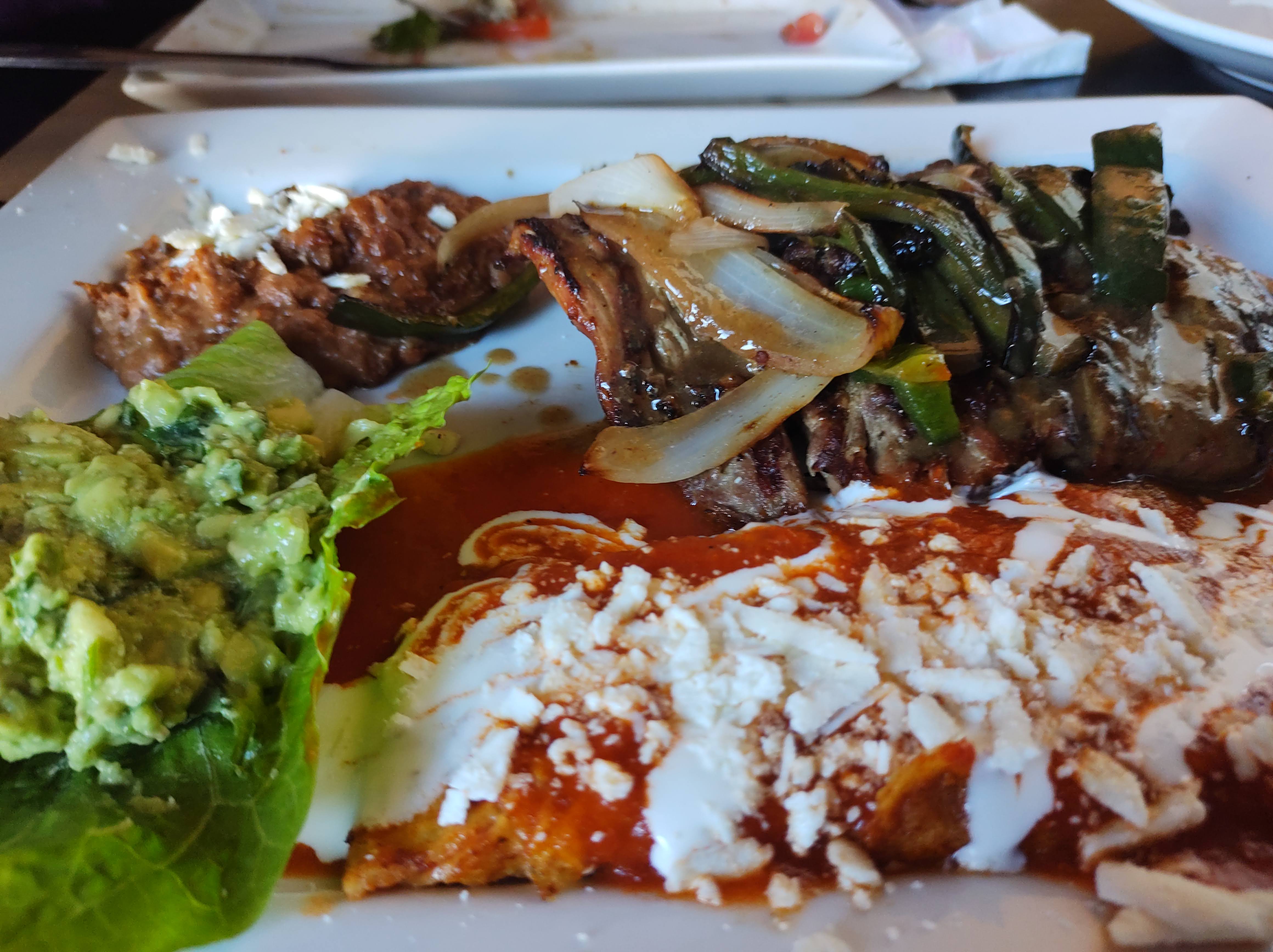 La Cosecha Restaurante image 8