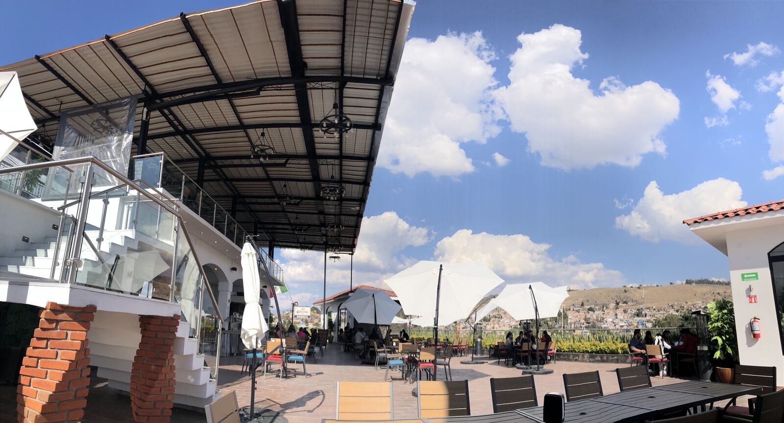 Terraza 360° Grill and Mixology image 2