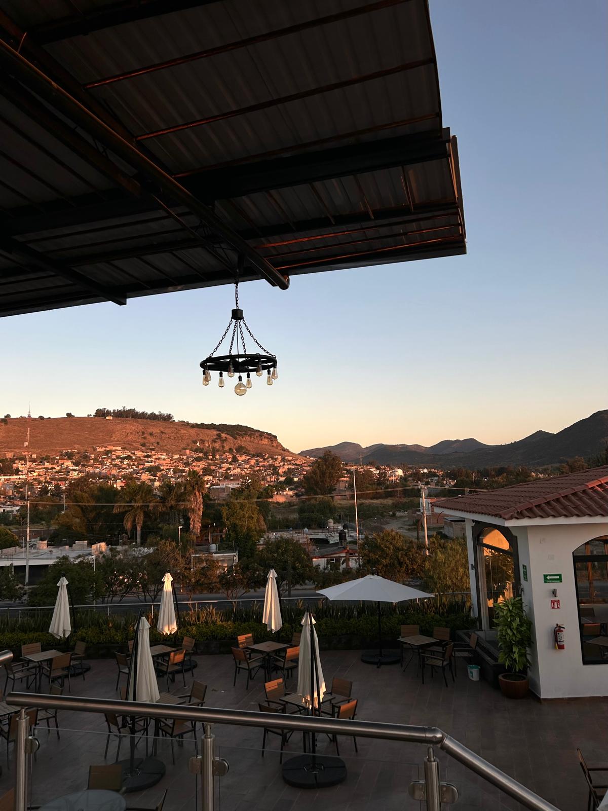 Terraza 360° Grill and Mixology image 10