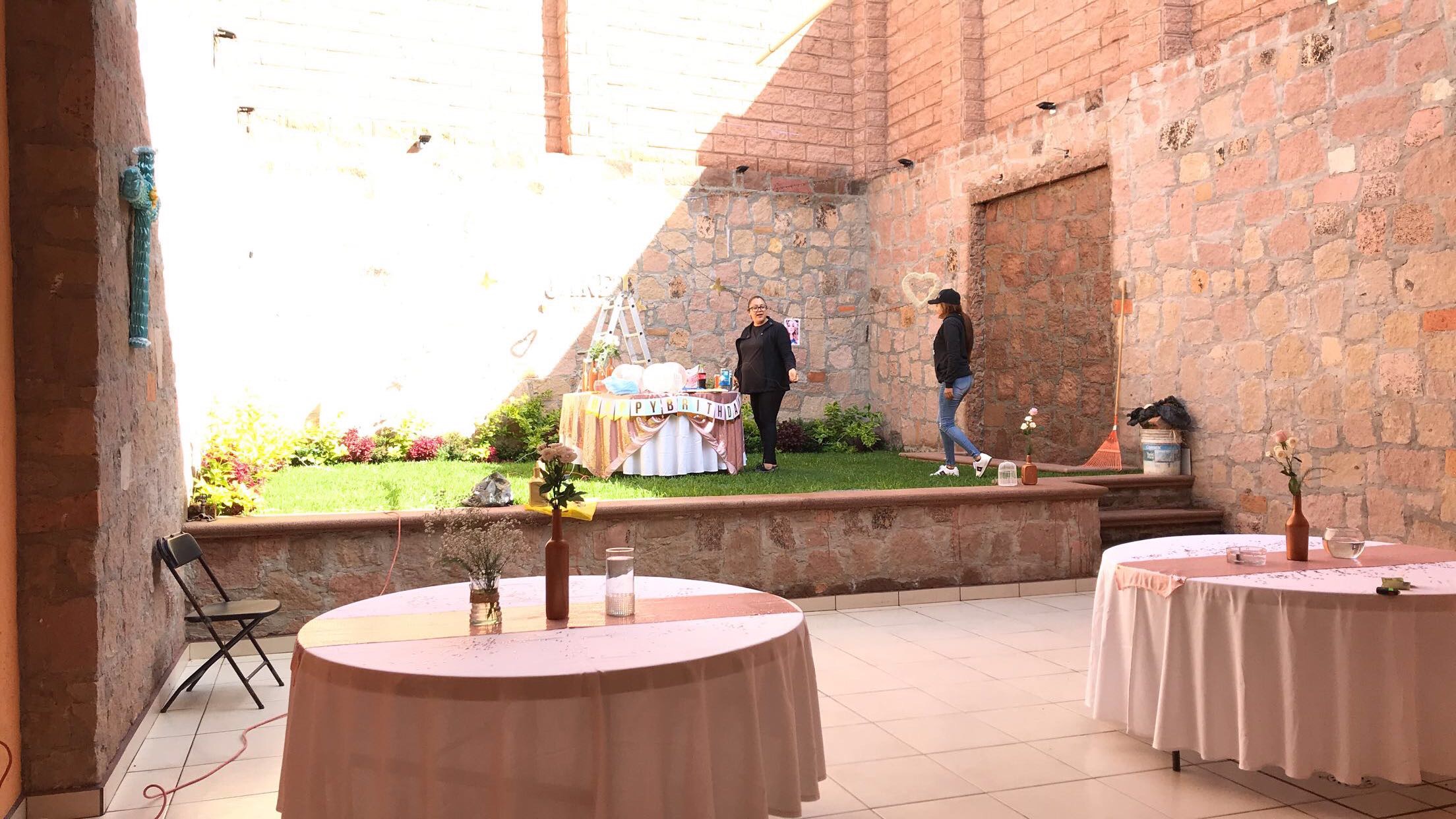 El GUATEQUE SALON image 3