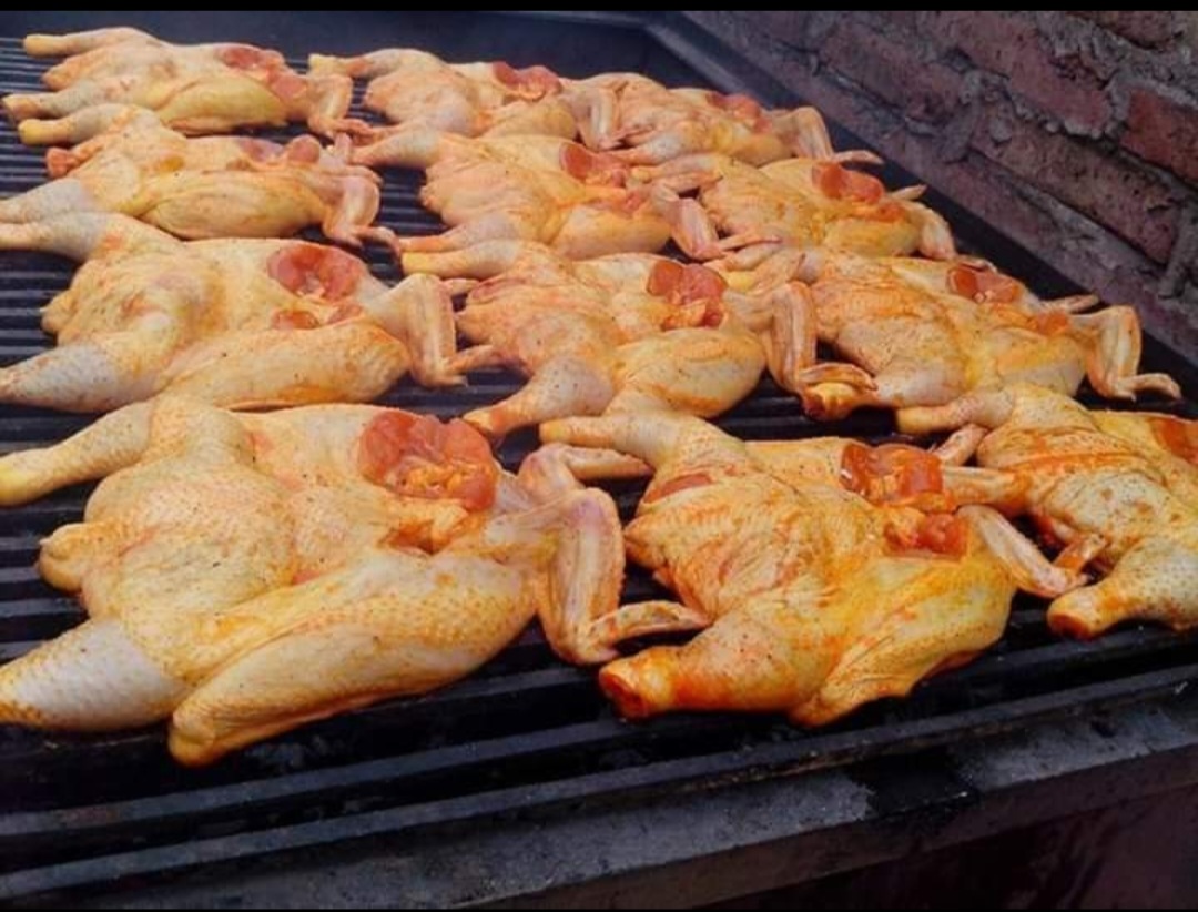 Pollos Asados "Mariscales" image 2