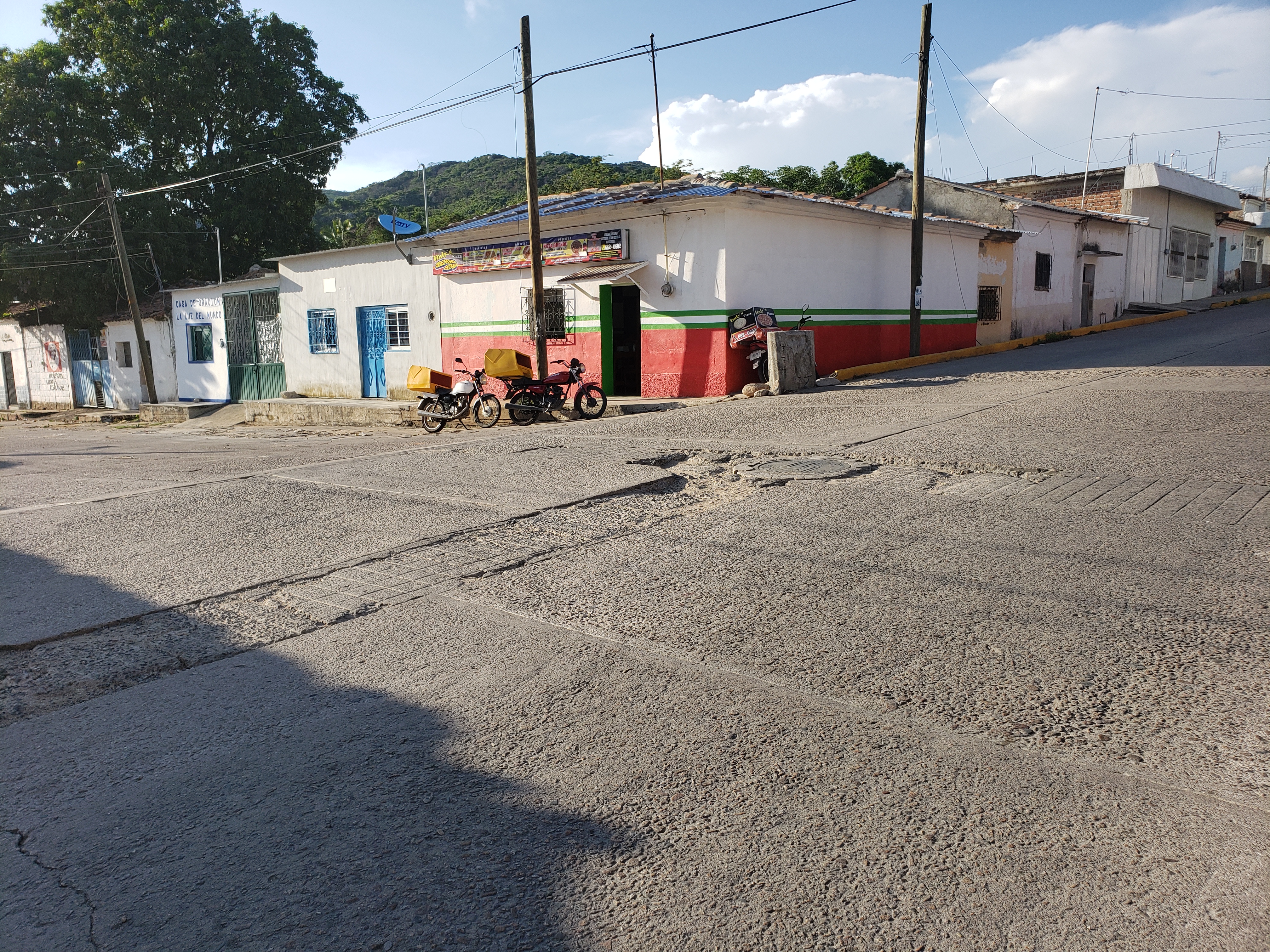 Italys Pizza image 7