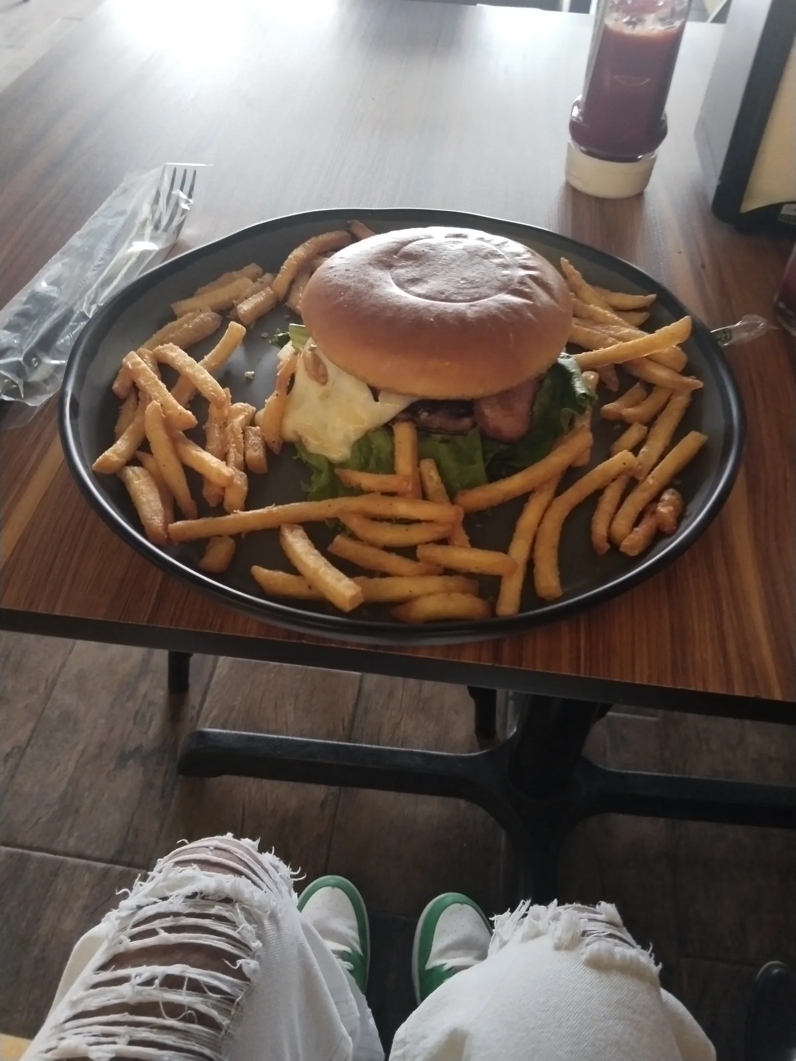 Pop Burger image 9