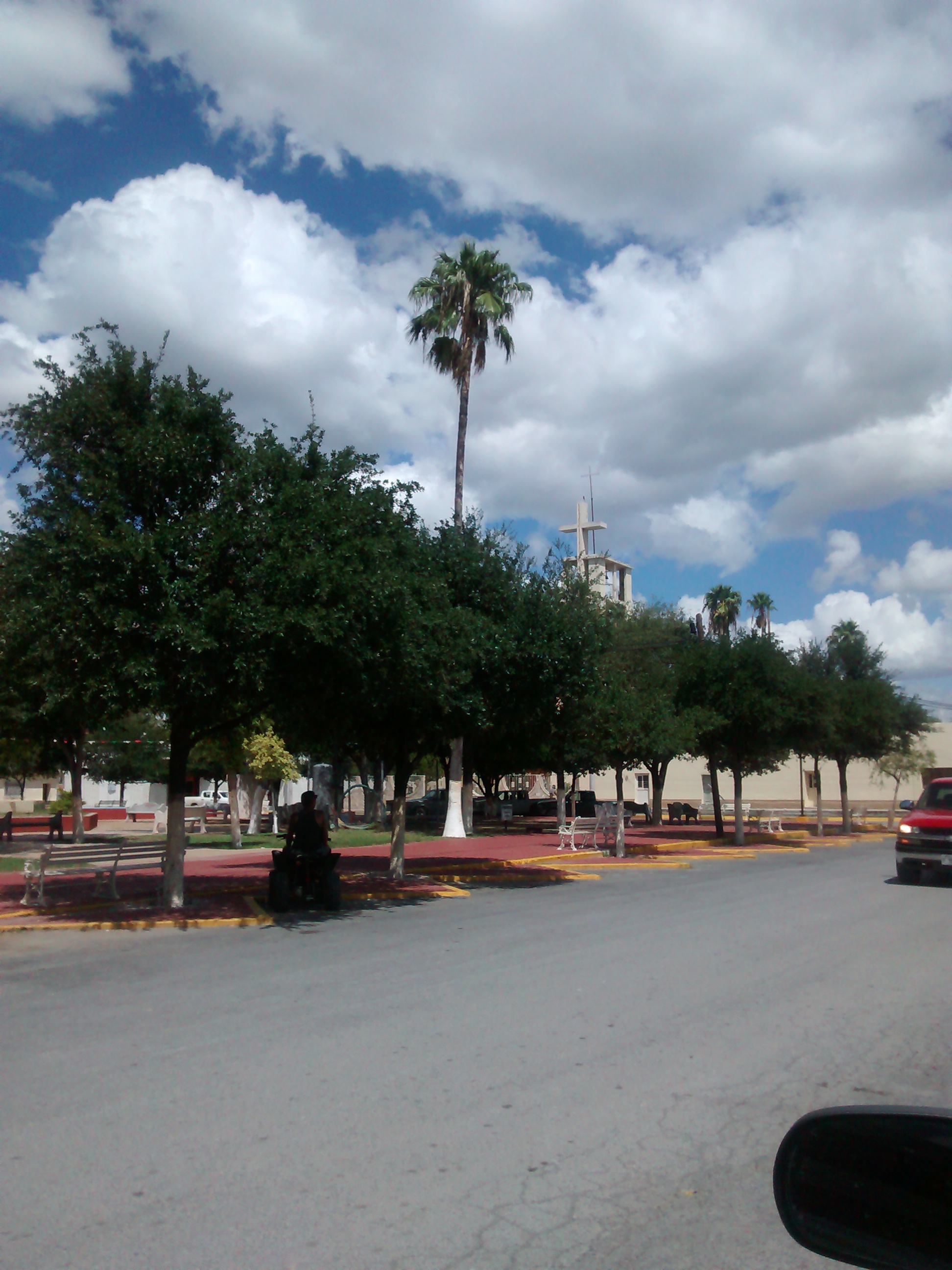 Pollo Frito y Hamburguesas "San José " image 4