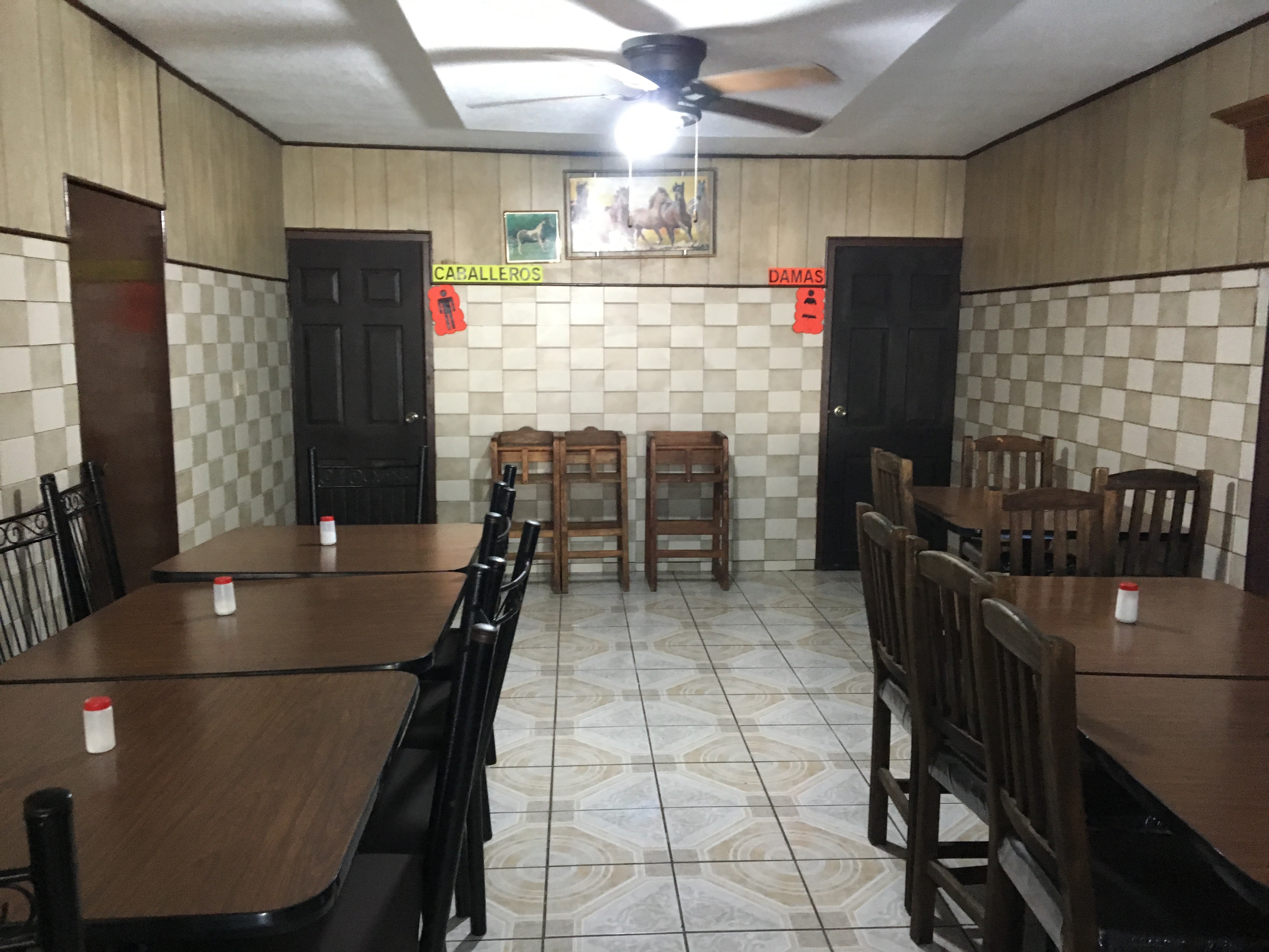 Pollo Frito y Hamburguesas "San José " image 5