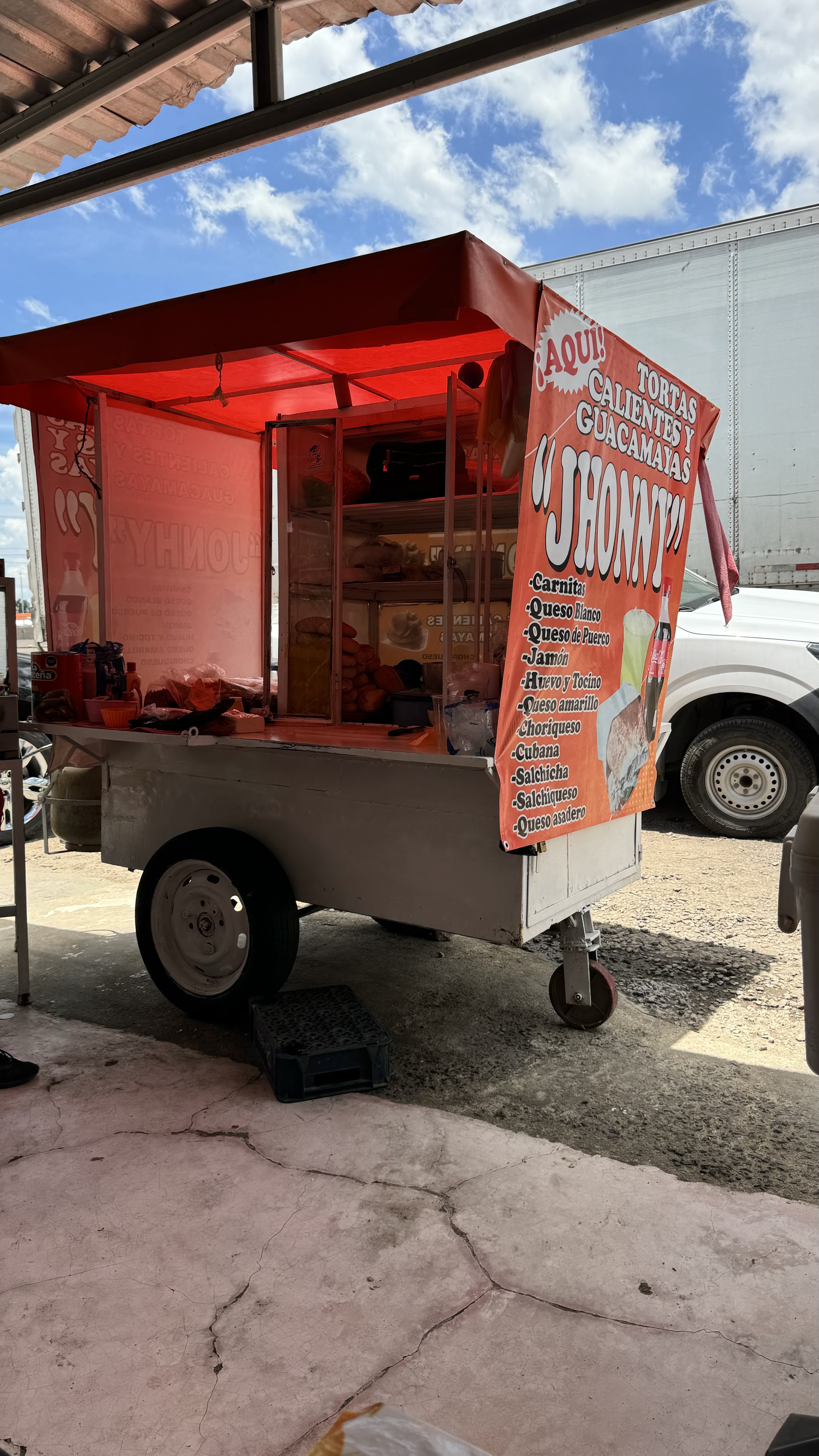 Tortas Calientes y Guacamayas “JHONNY” image 7