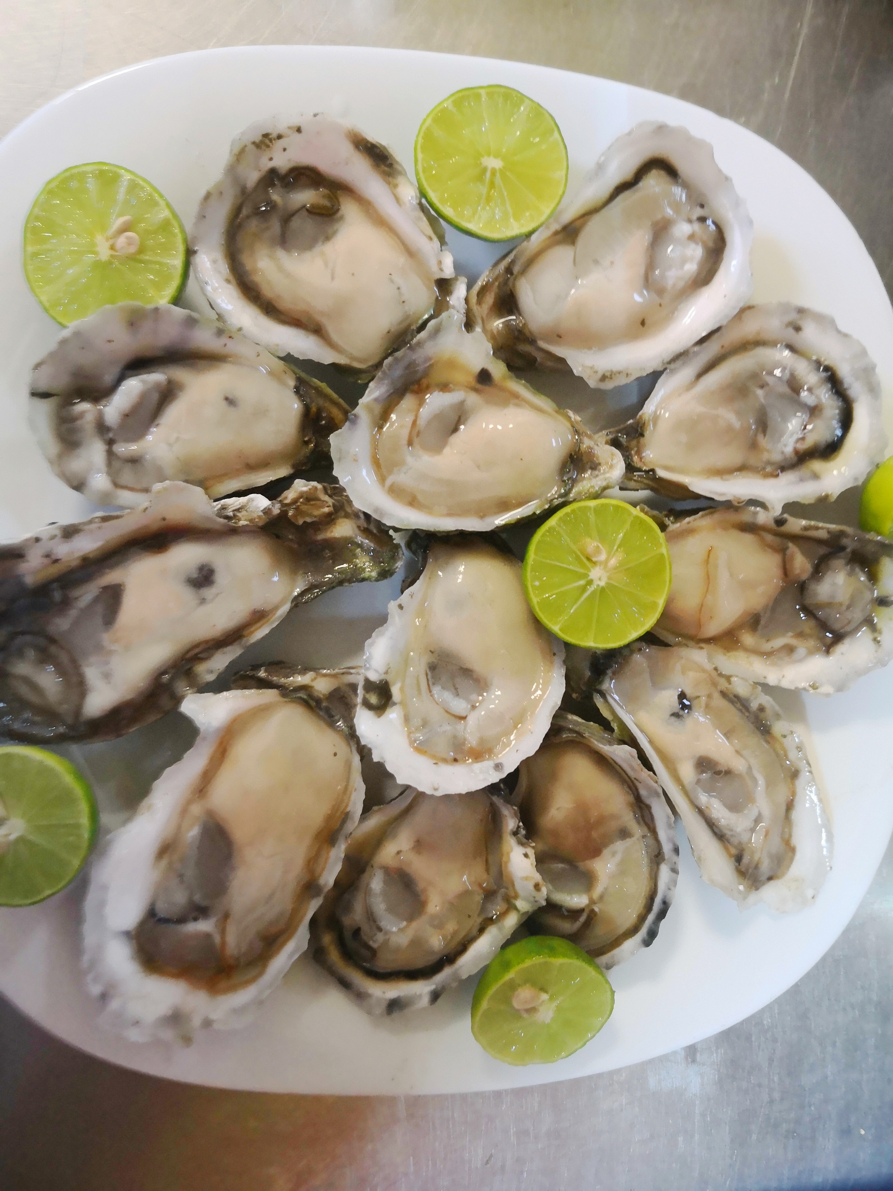 pescados y mariscos flores del mar image 2