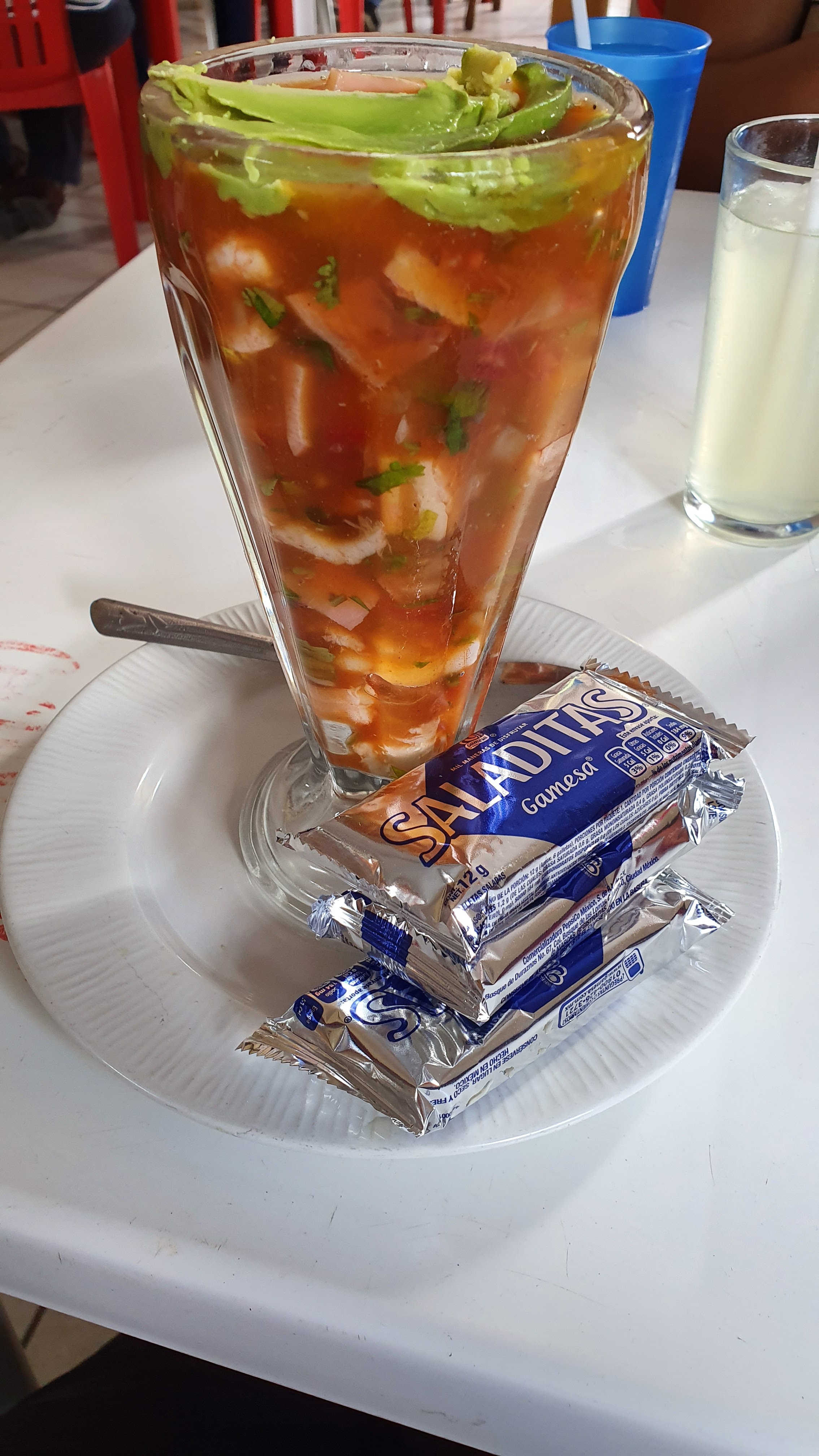 Los Delfines image 3