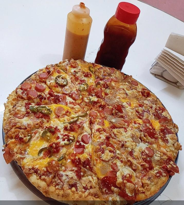 Pizza los gemes image 2