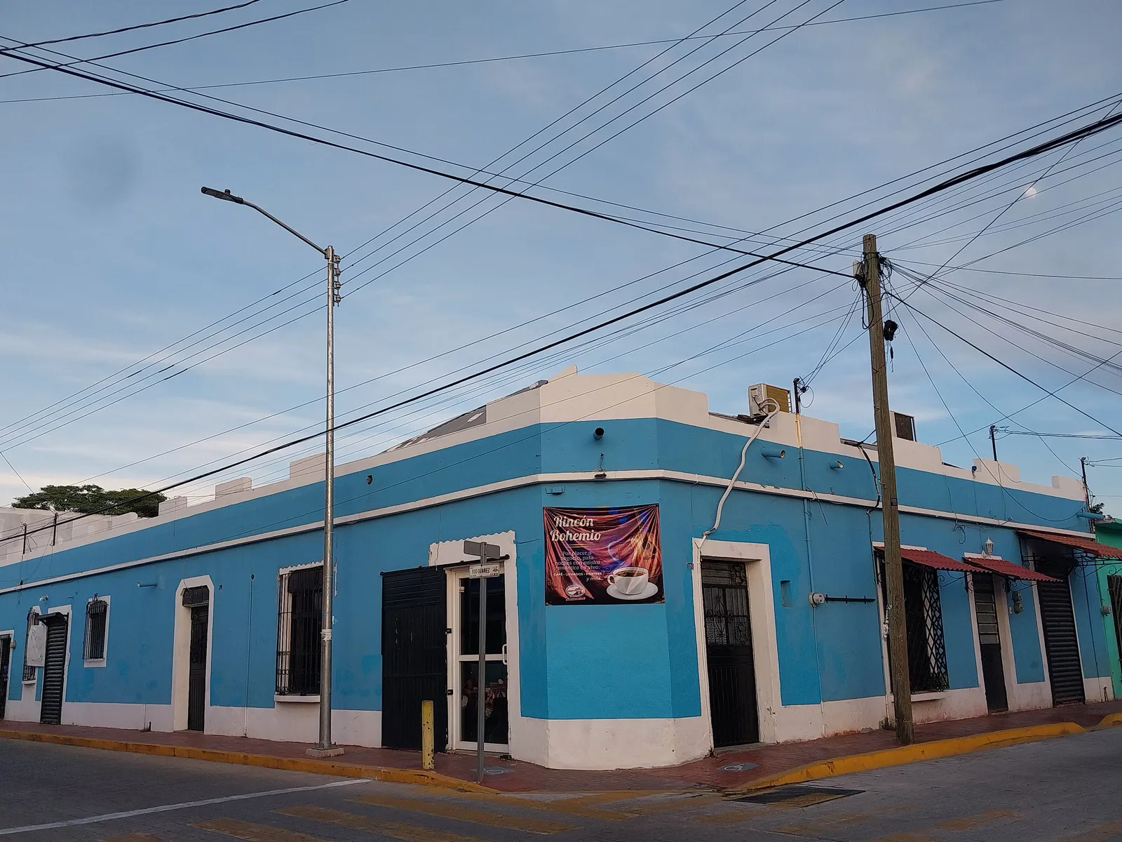 El Desencloche image 2