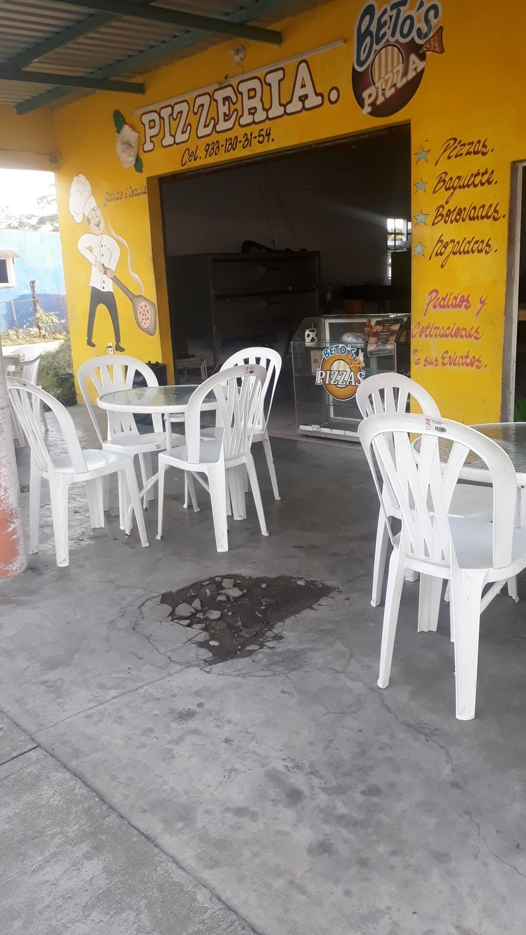 Beto's Pizzas image 3