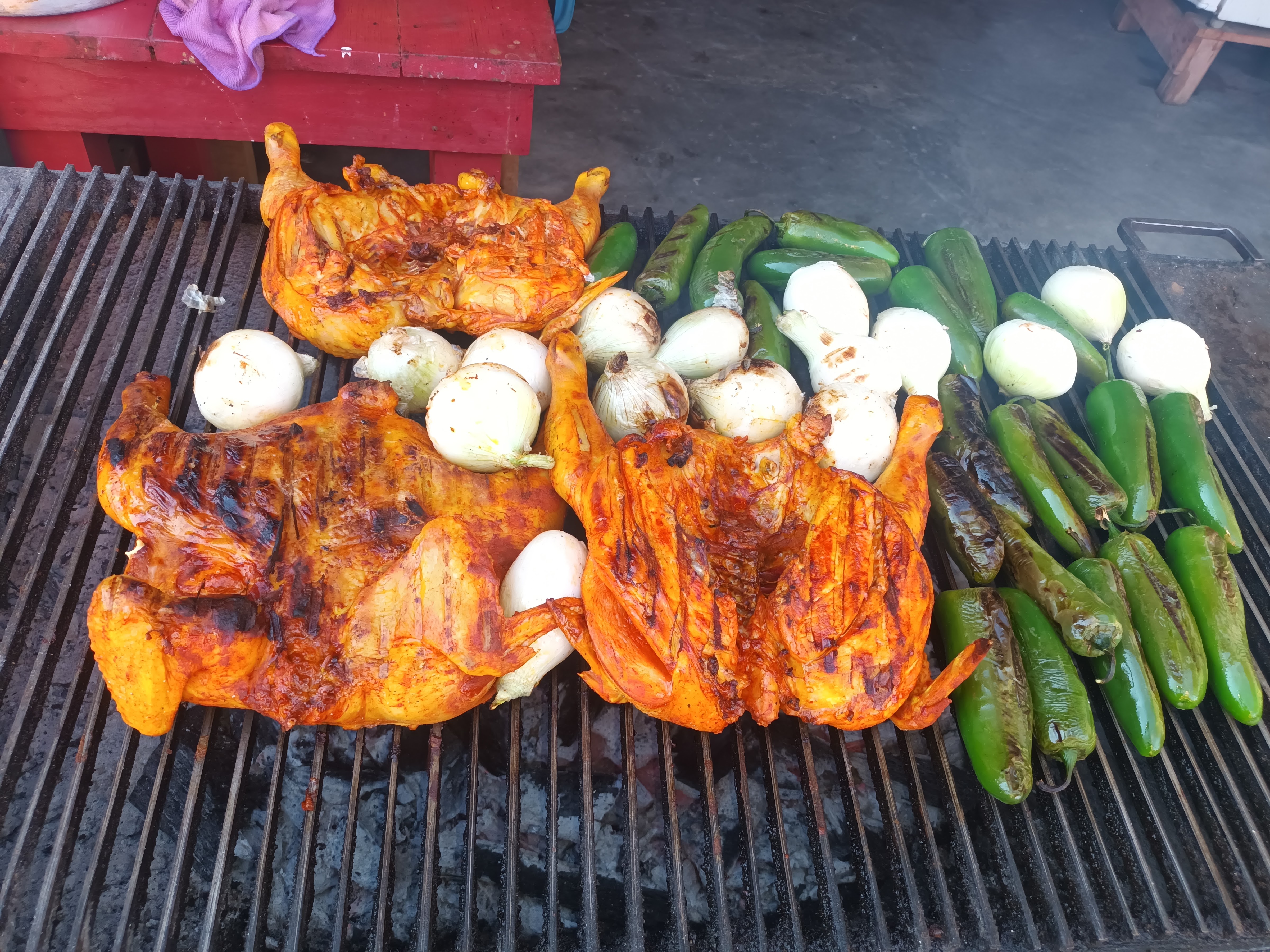 Pollos asados al carbón Aragón image 3