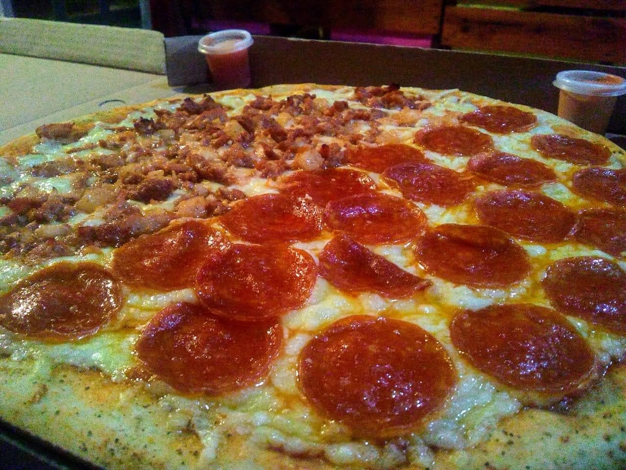 Pizza ferchos image 3