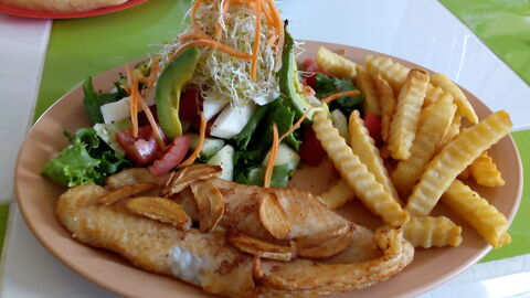 Mariscos los Delfines image 5