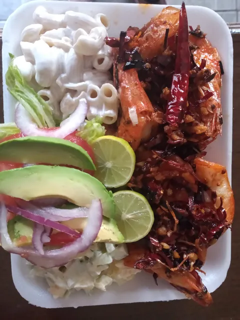 Mariscos los cactus de salvador image 3