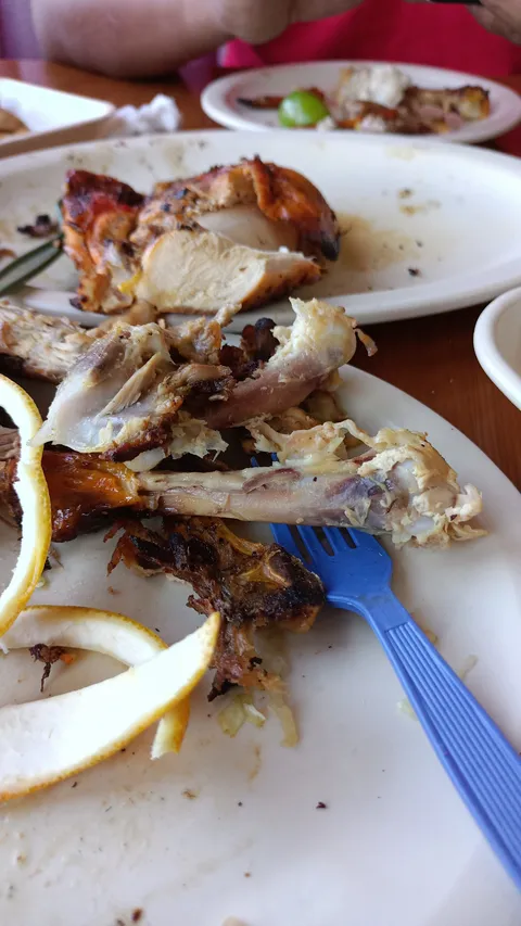 Pollo Feliz image 5