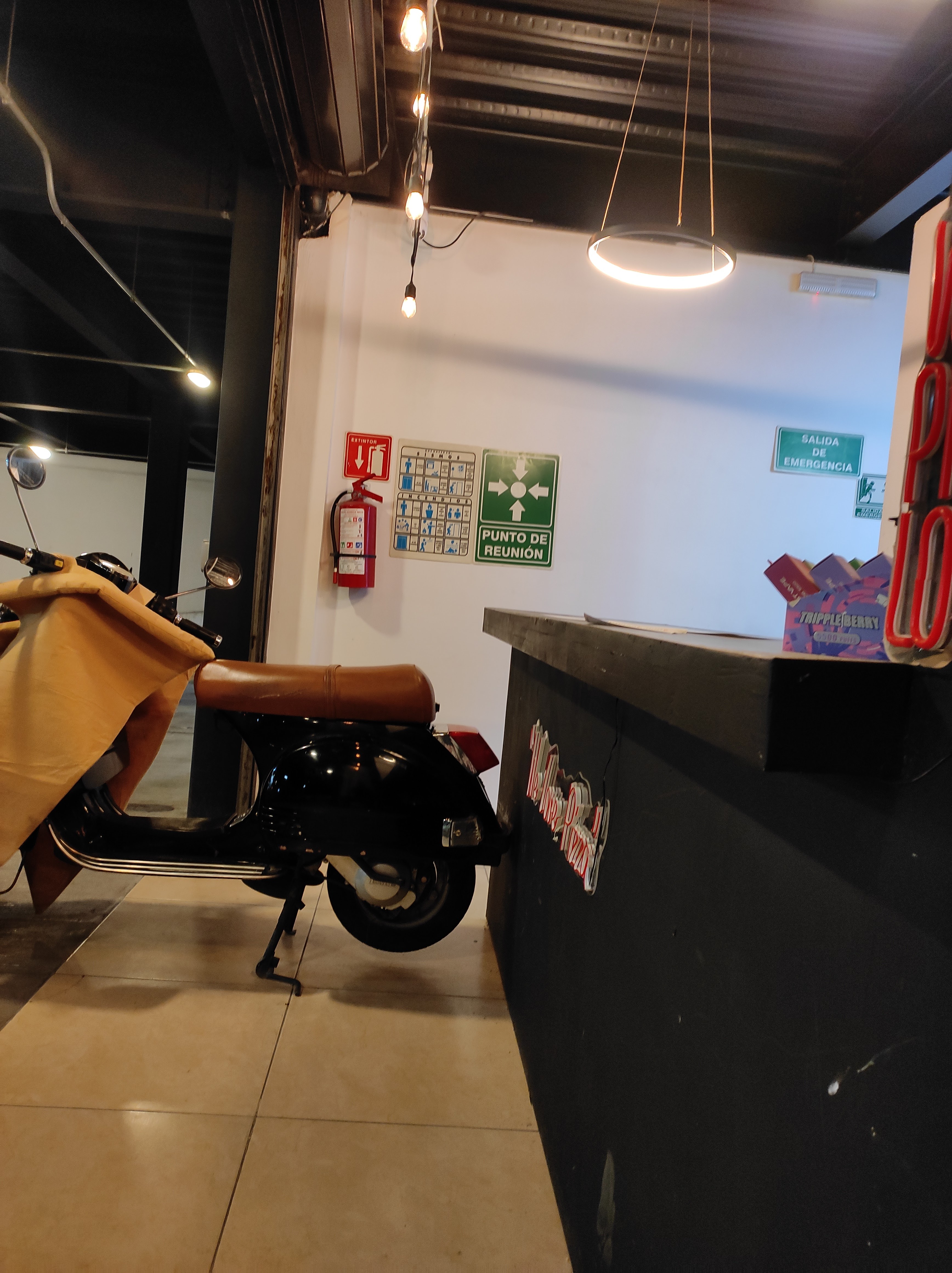 Lambretta Pizzeria de Barrio image 6