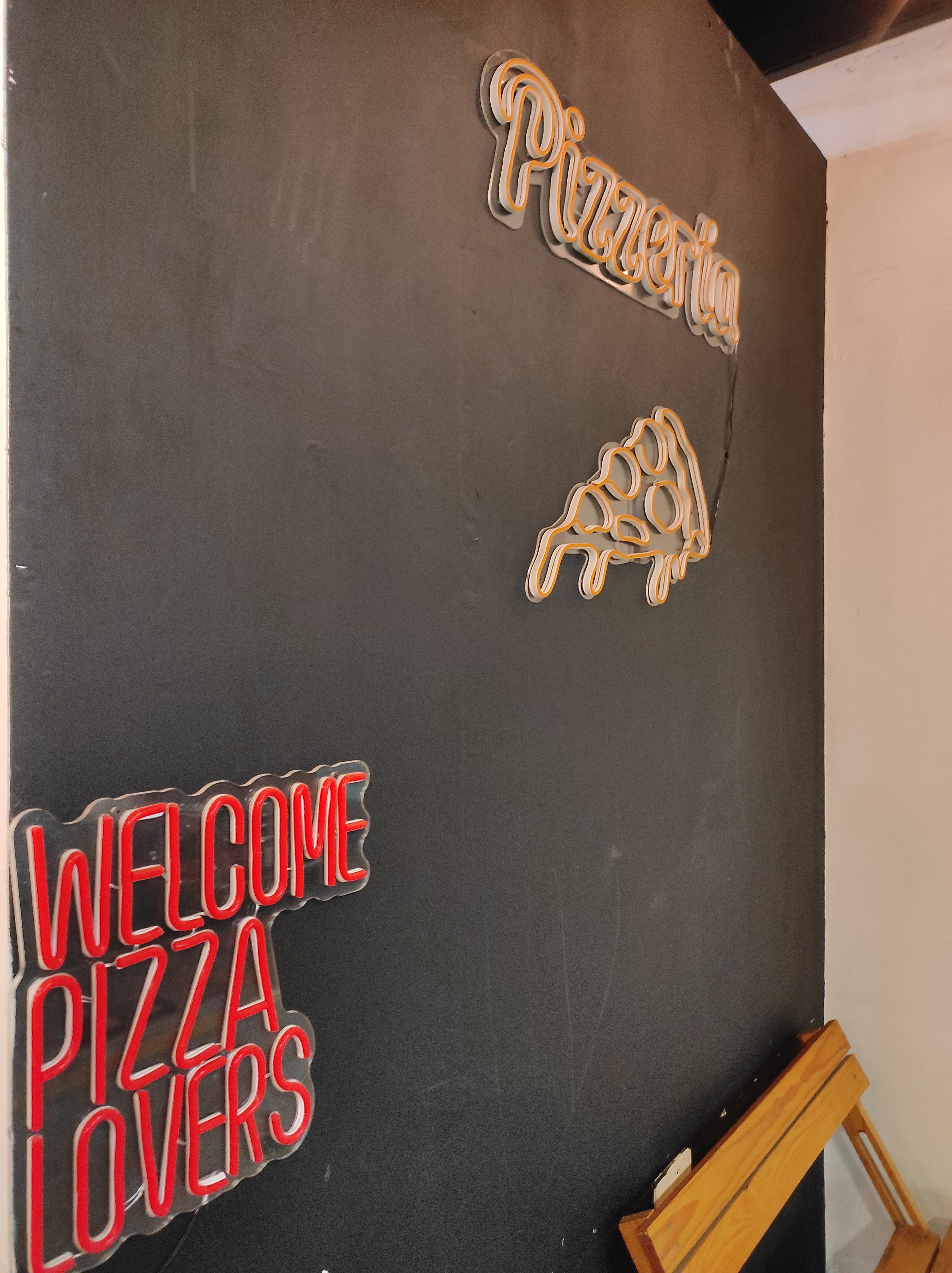 Lambretta Pizzeria de Barrio image 7