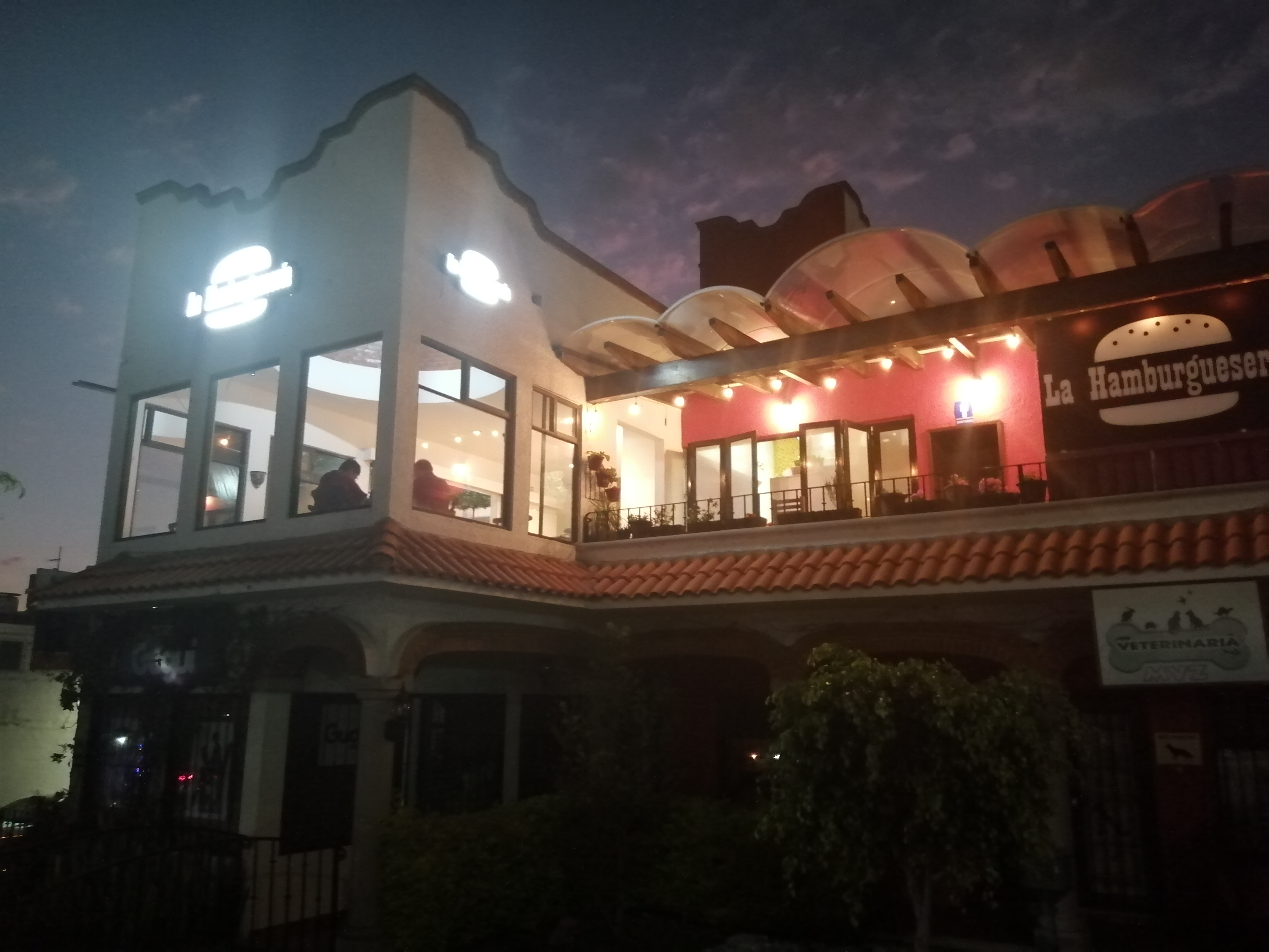 La Hamburgueseria image 7