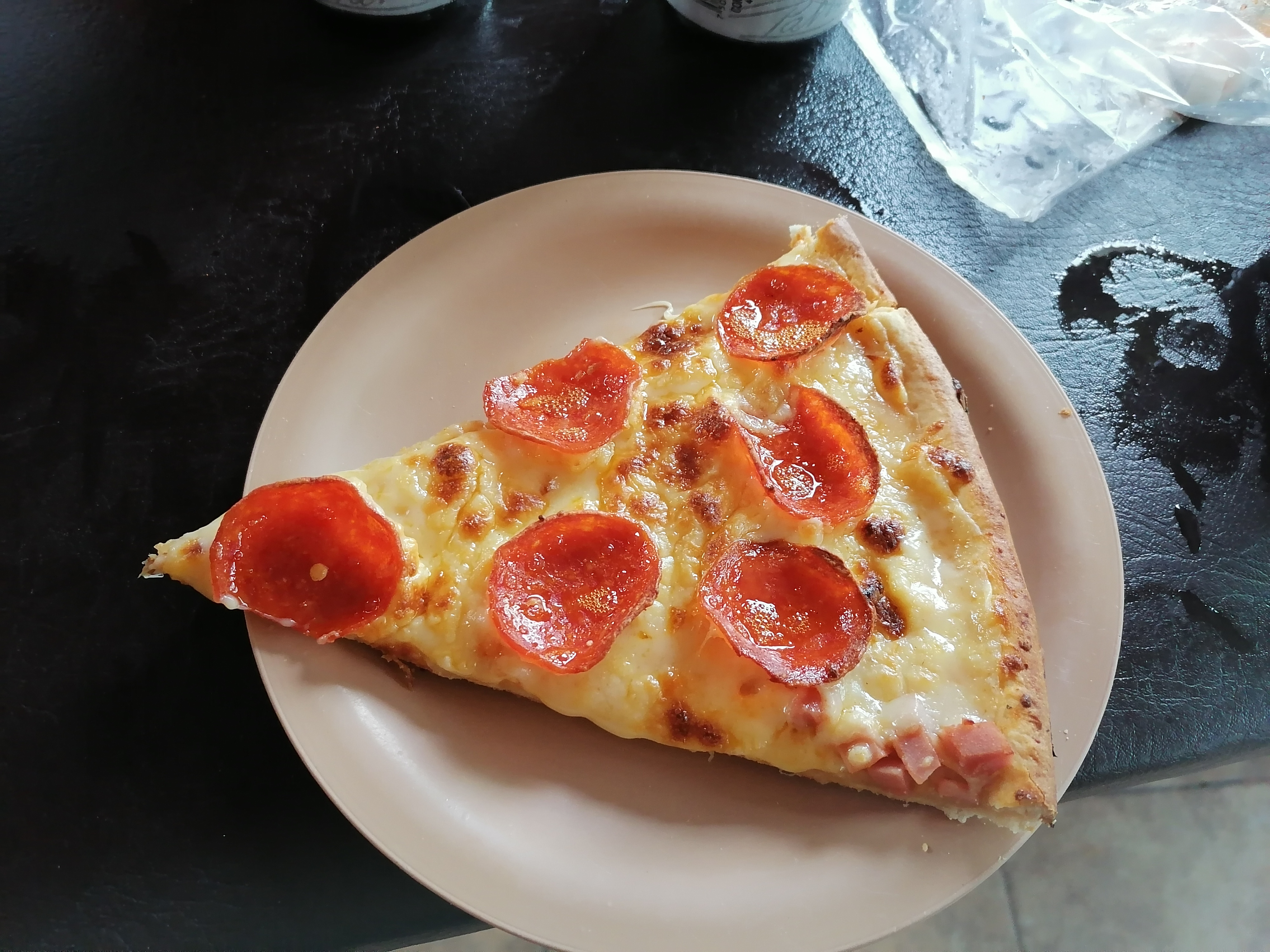 Rikas Pizzas image 4