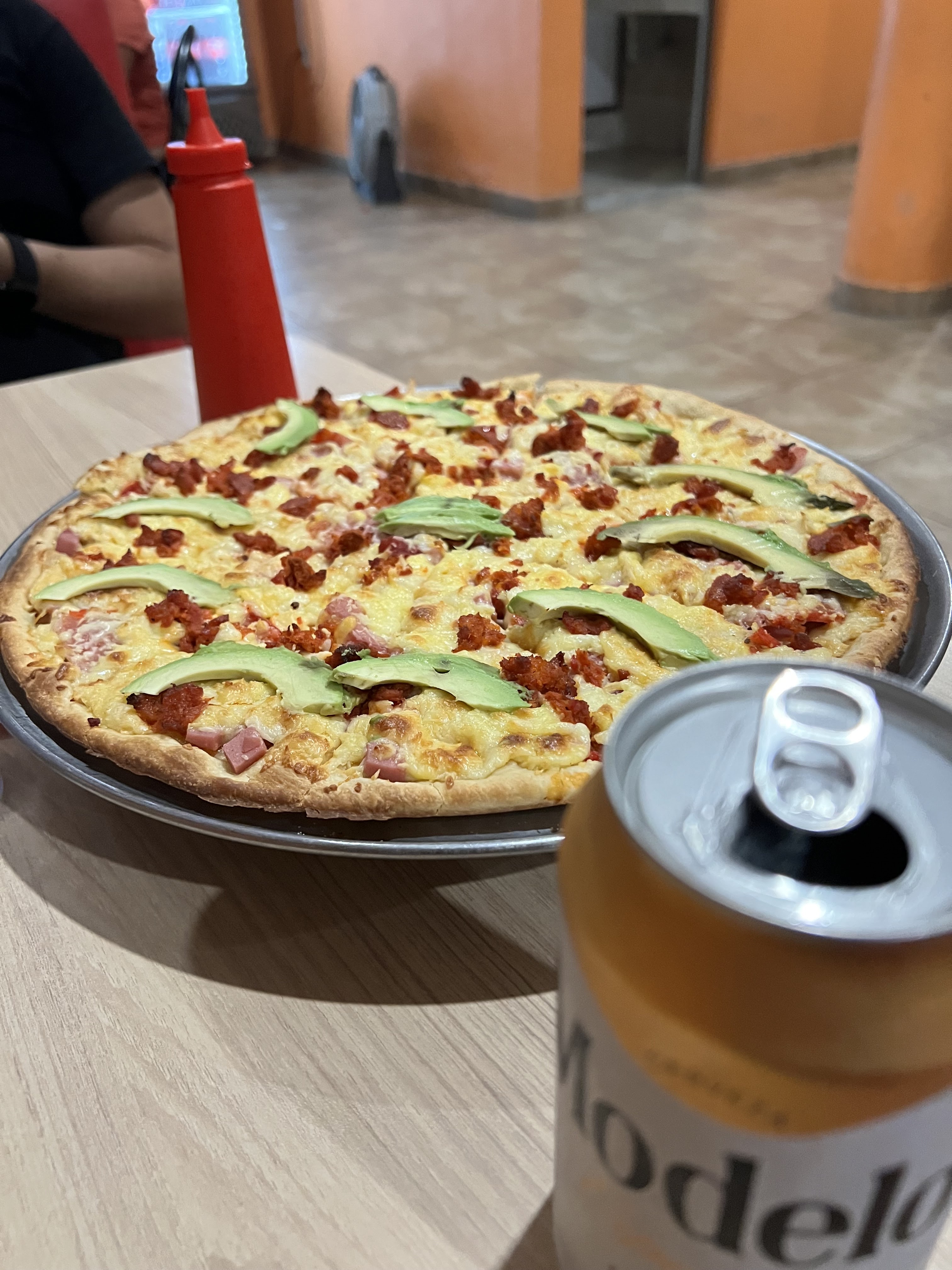 Rikas Pizzas image 6