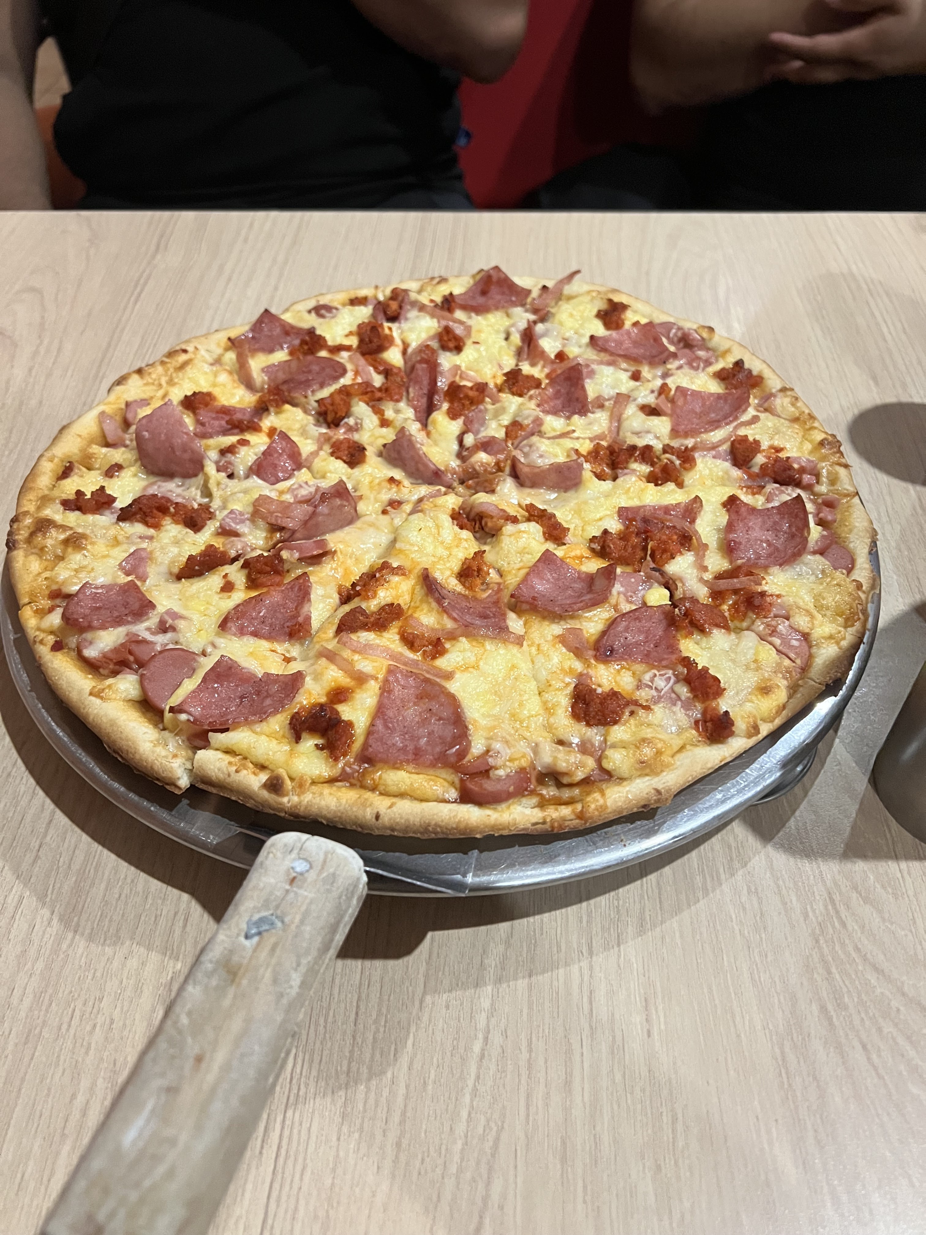 Rikas Pizzas image 9