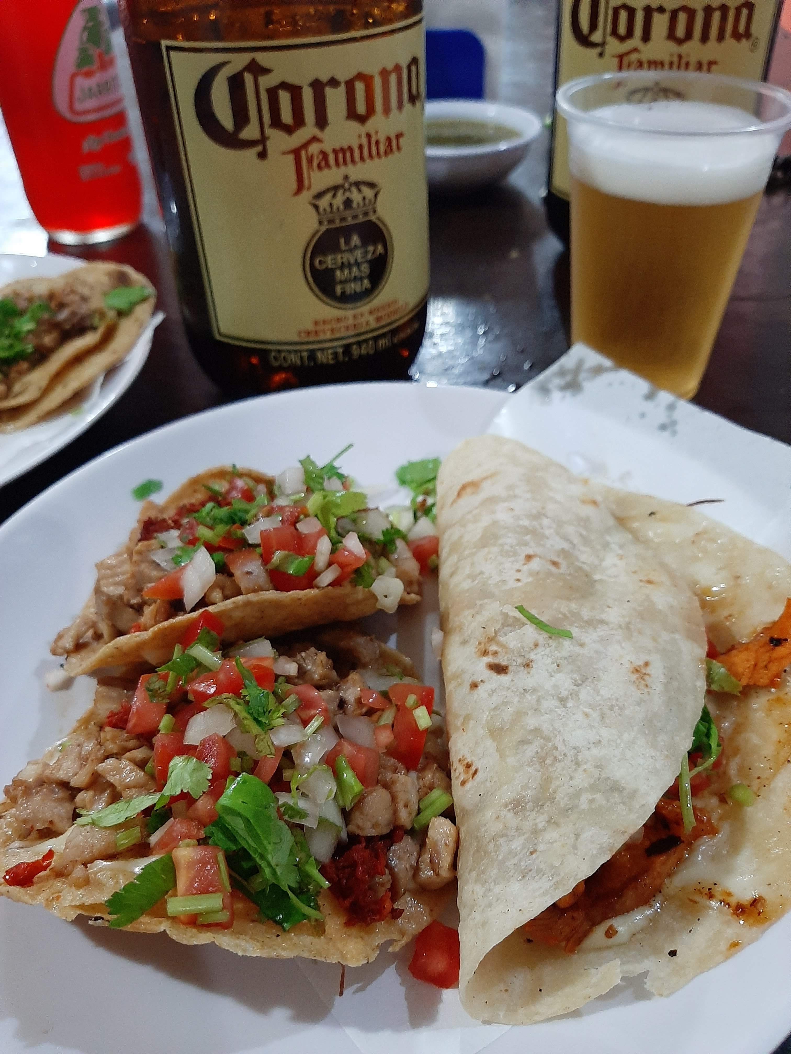 Taquería "Doña Lolis" image 1