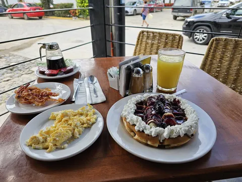 Mr. Cream Pancakes & Waffles image 6