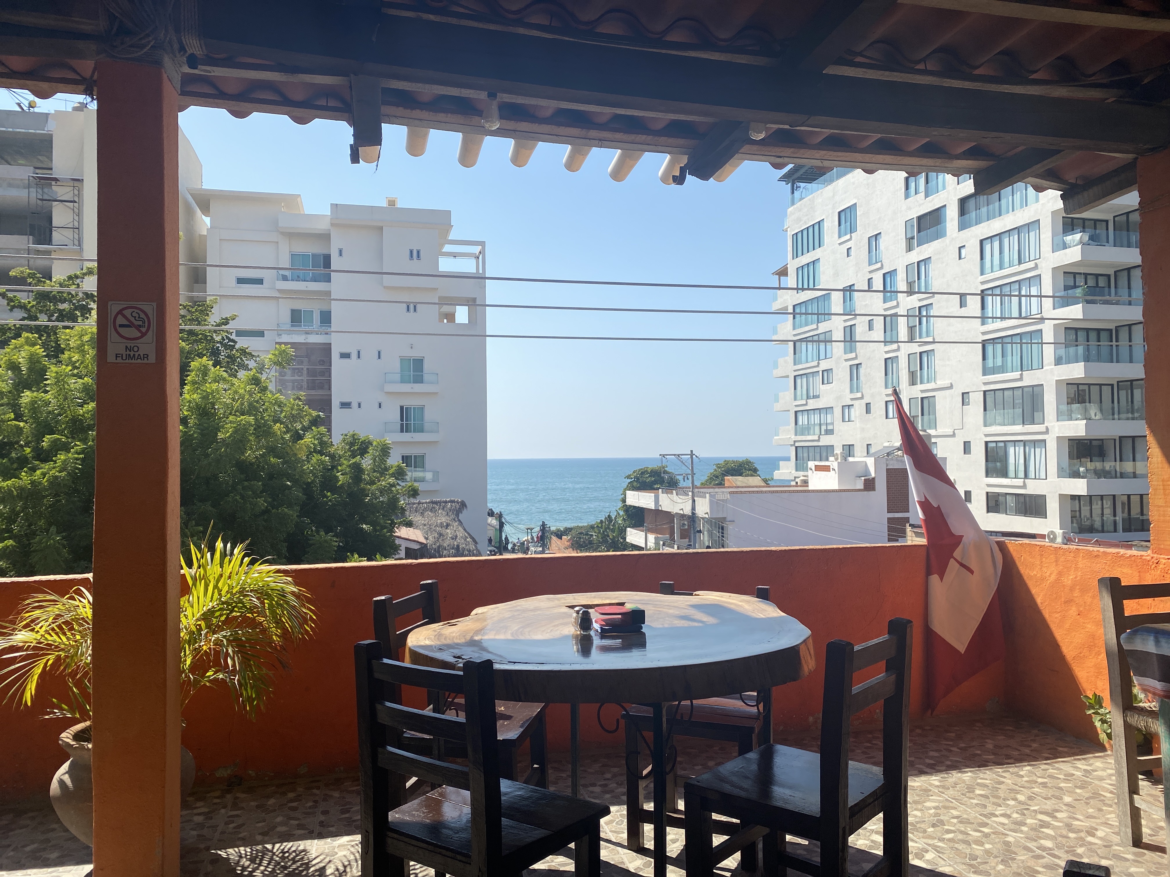 Red Apple Place Restaurant image 3