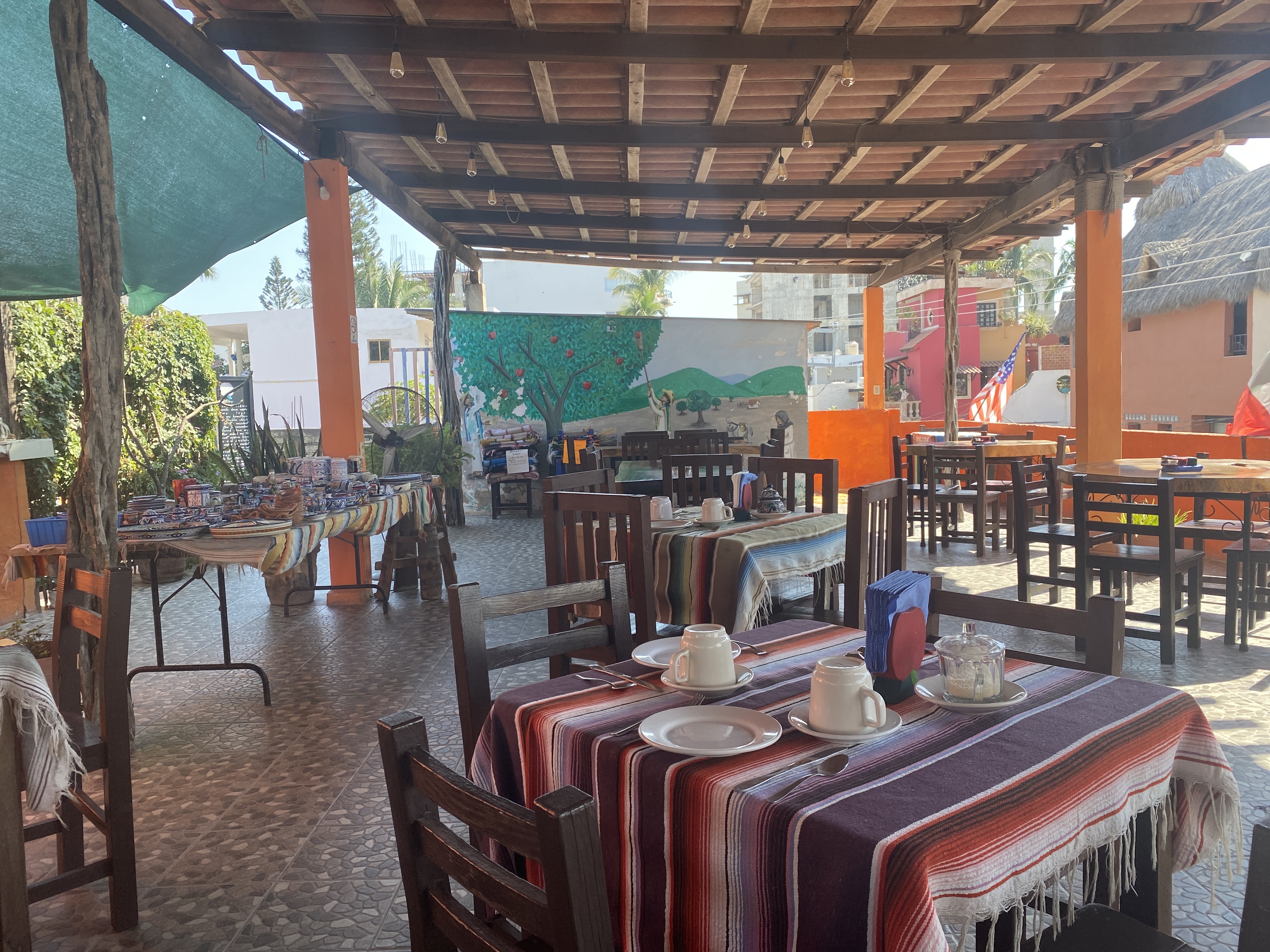 Red Apple Place Restaurant image 4