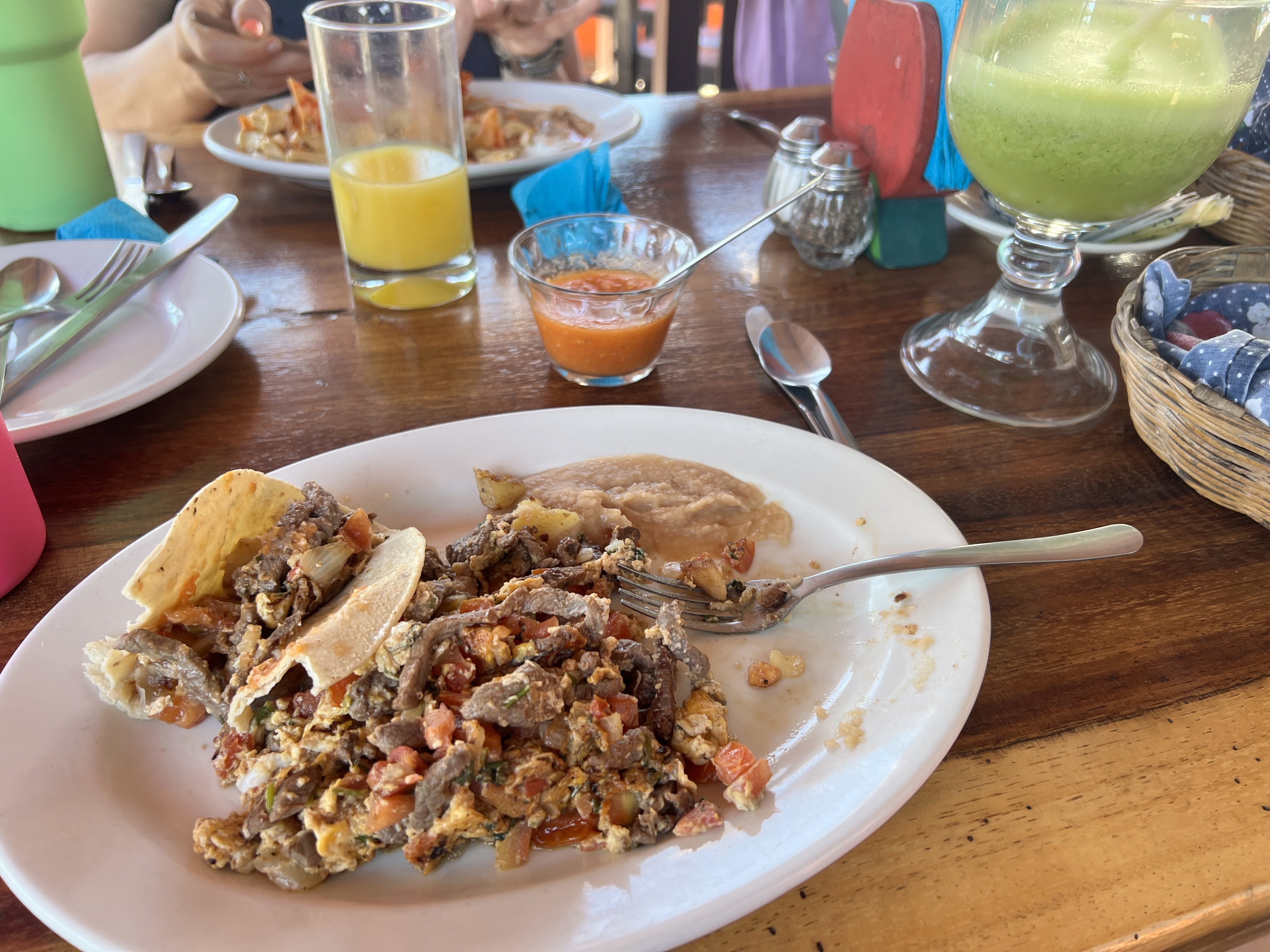 Red Apple Place Restaurant image 7