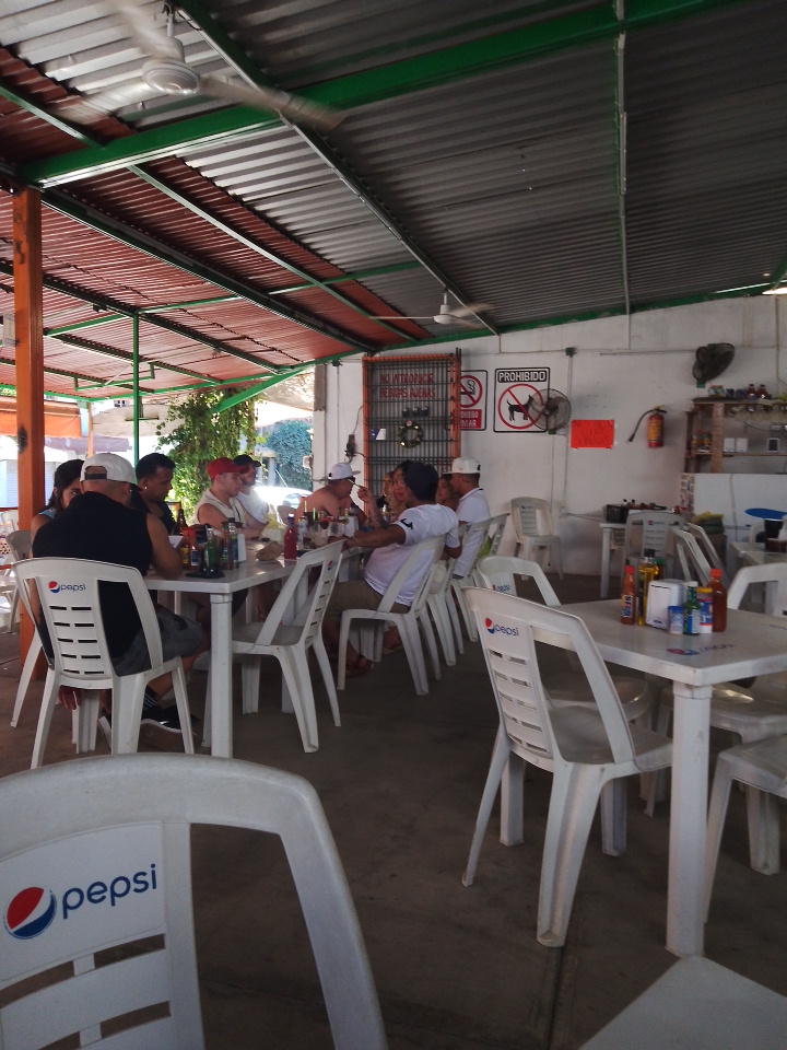 Mariscos El Toto image 5