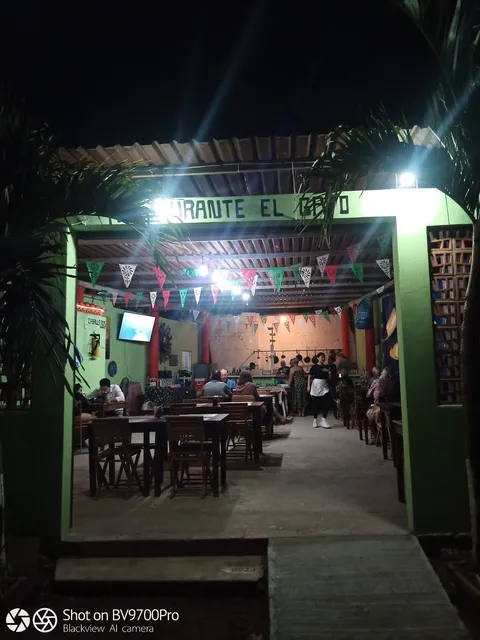 Mariscos El Gato image 8