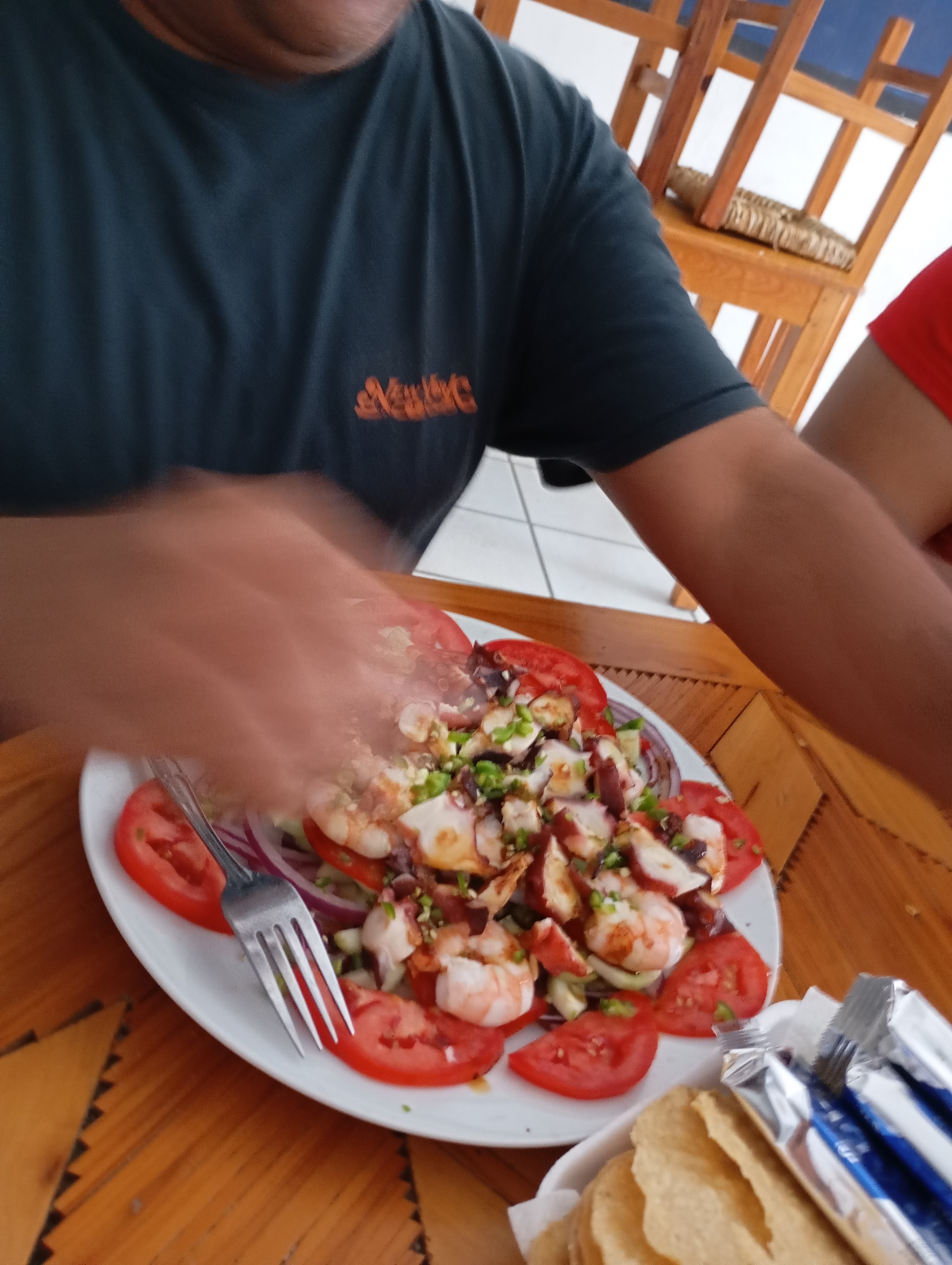 Mariscos los Ostioneros image 8