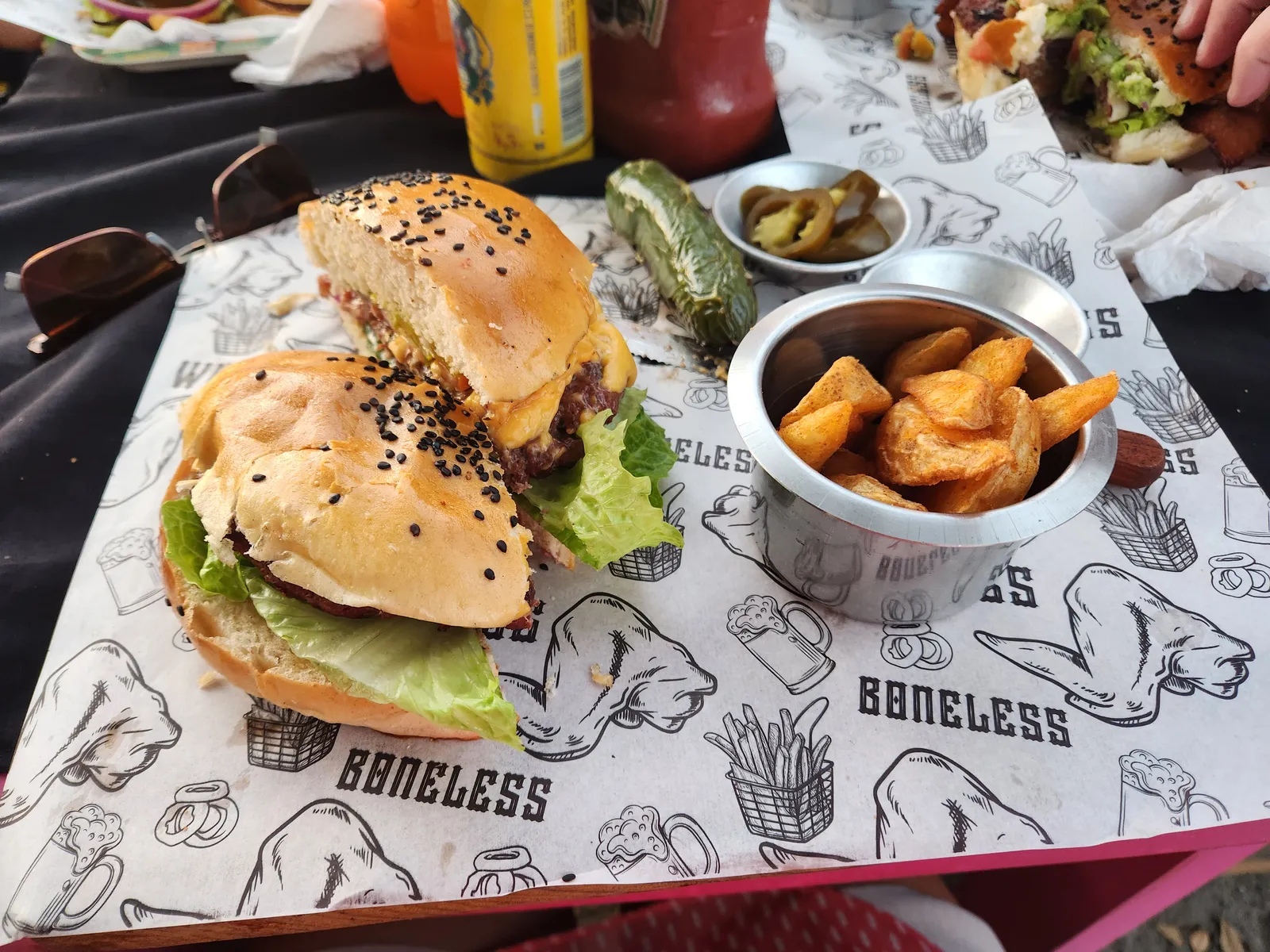 Buce-Burger image 5