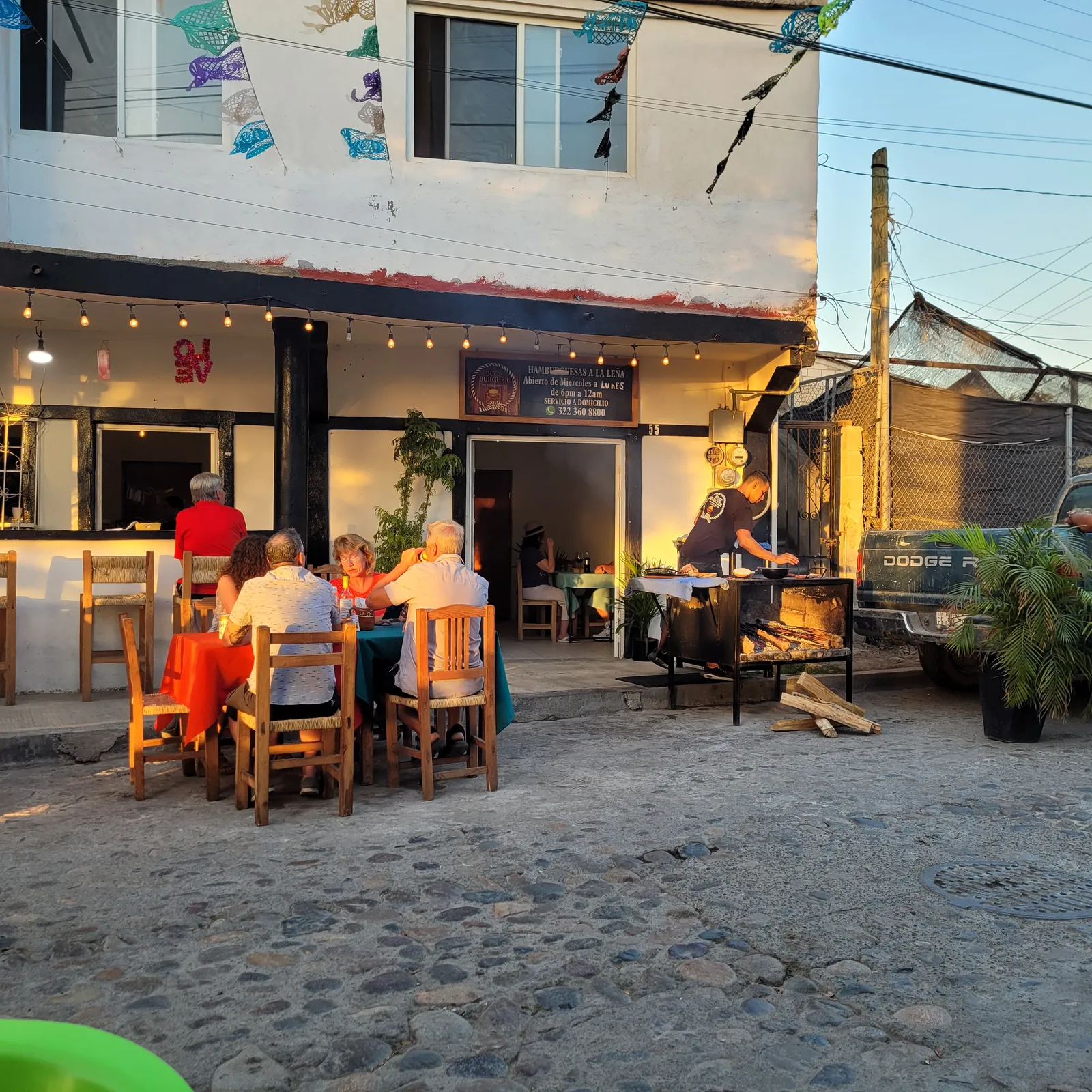 Buce-Burger image 7
