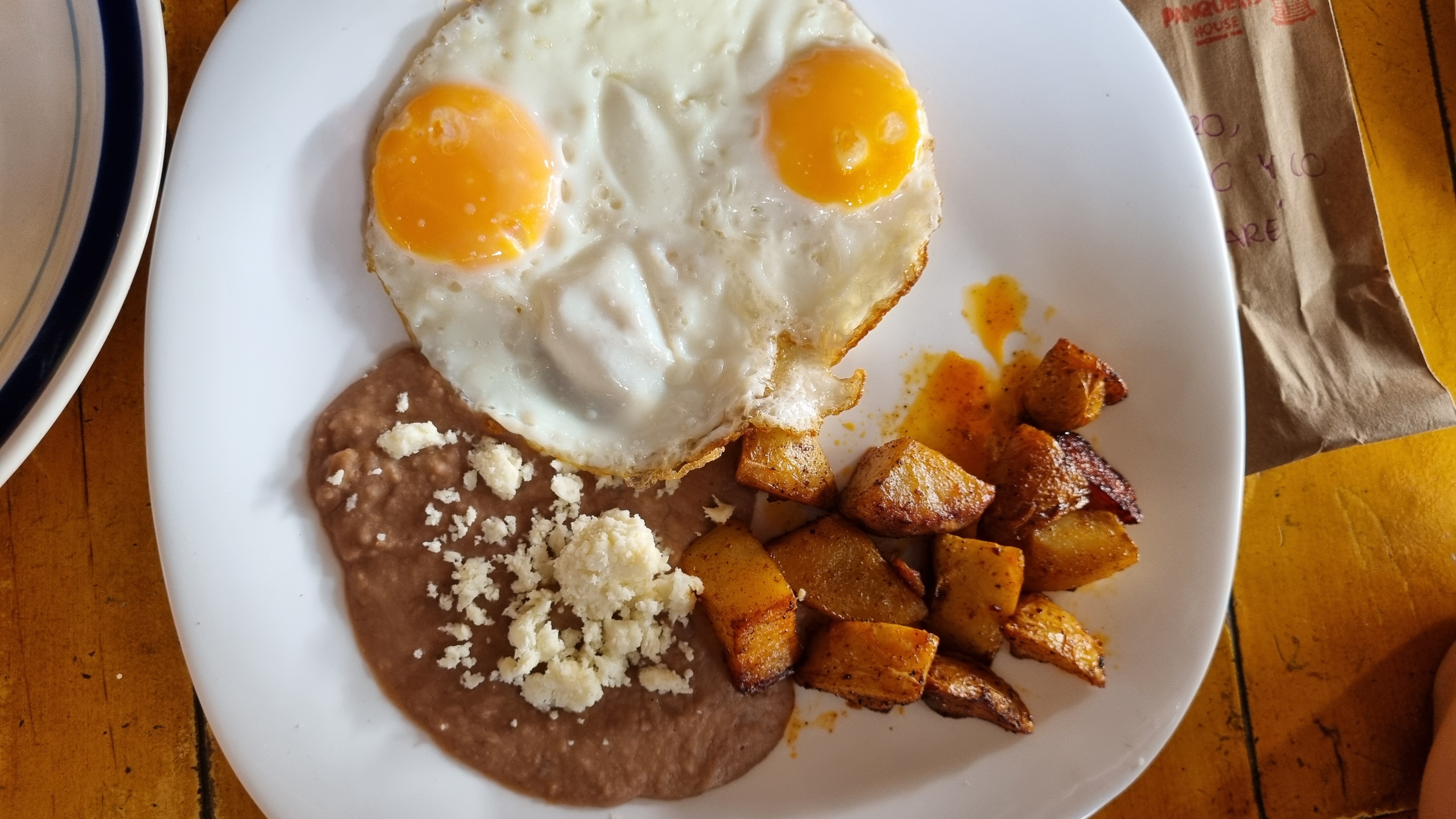 Panquekis House image 2