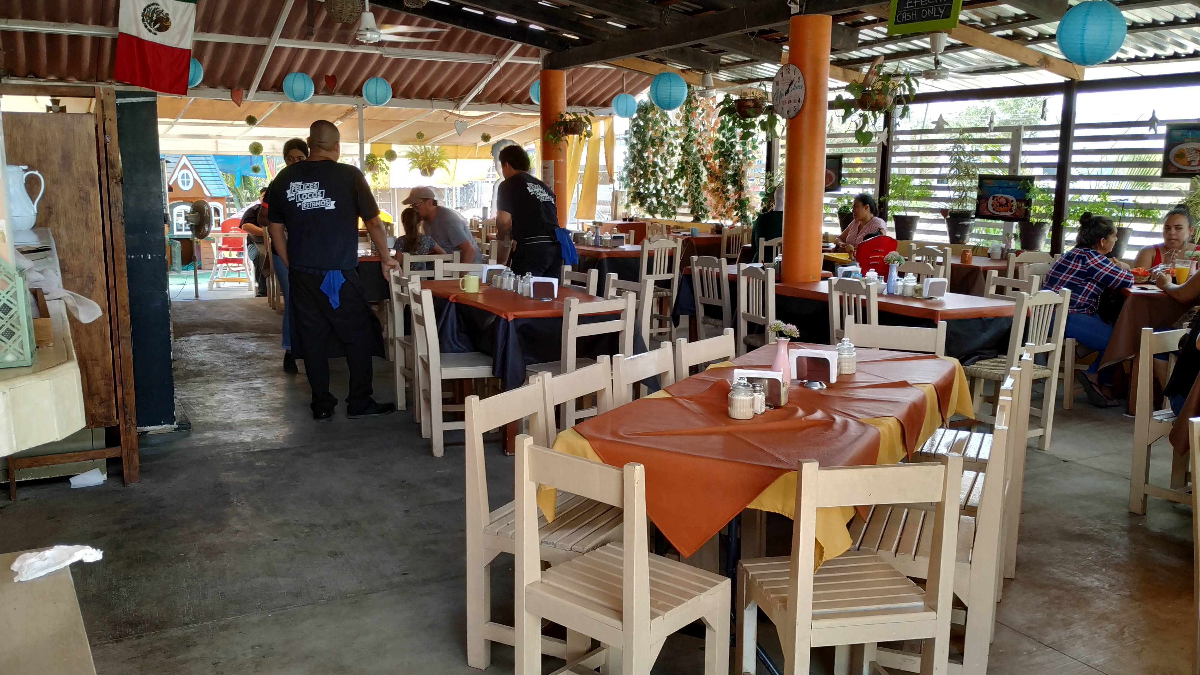 Panquekis House image 9