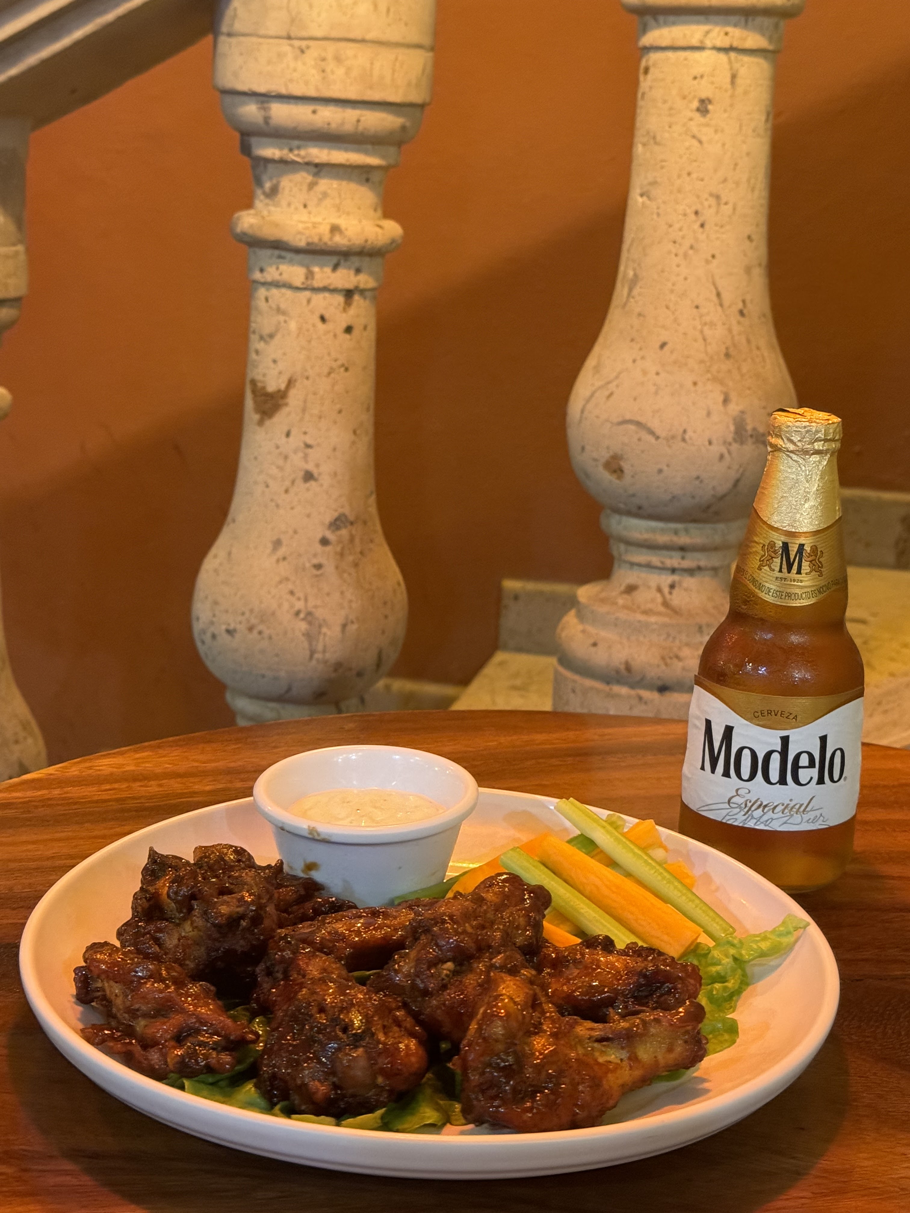 Lola’s on Lázaro image 2