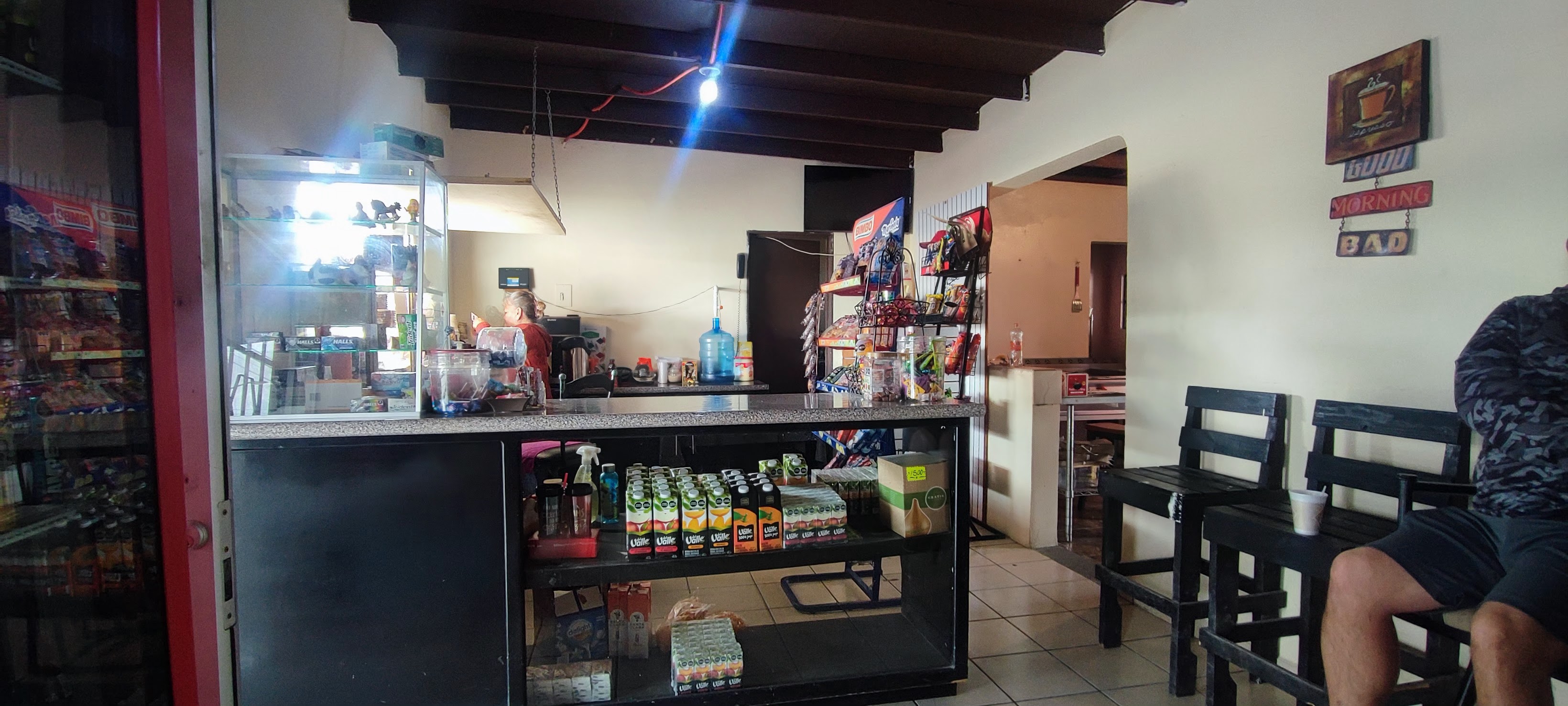 Manitos Cafe image 3