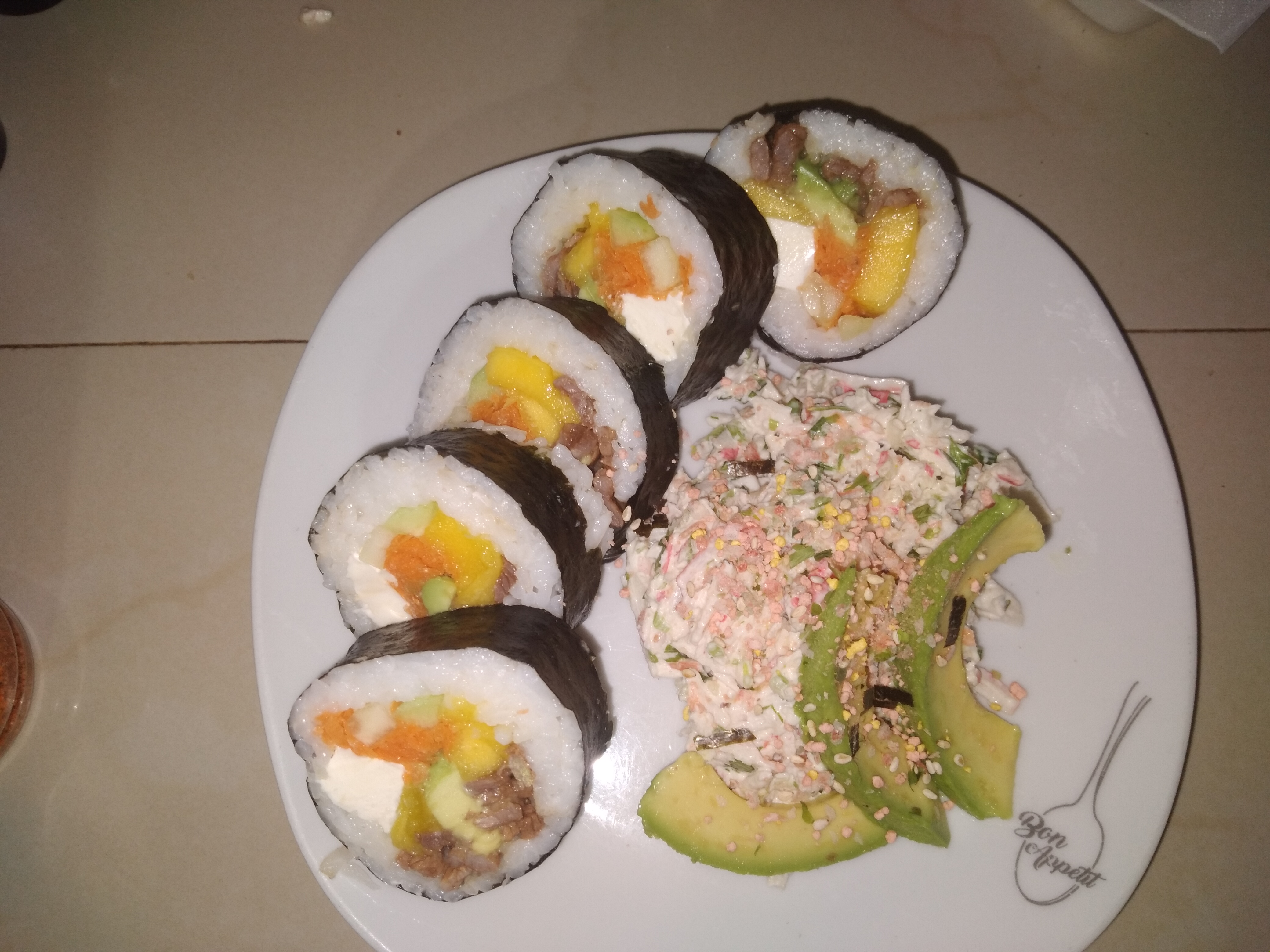 Sushi alex atendido por aleida. image 3