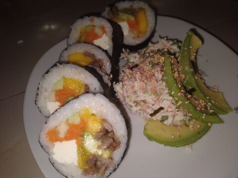 Sushi alex atendido por aleida. image 8