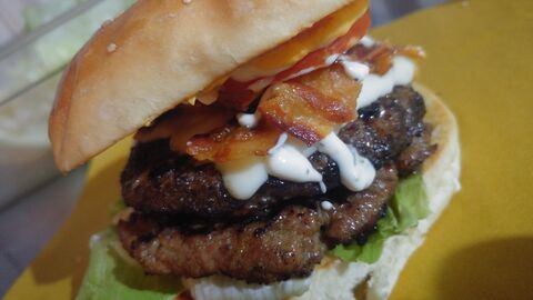 Dr. Burger image 5